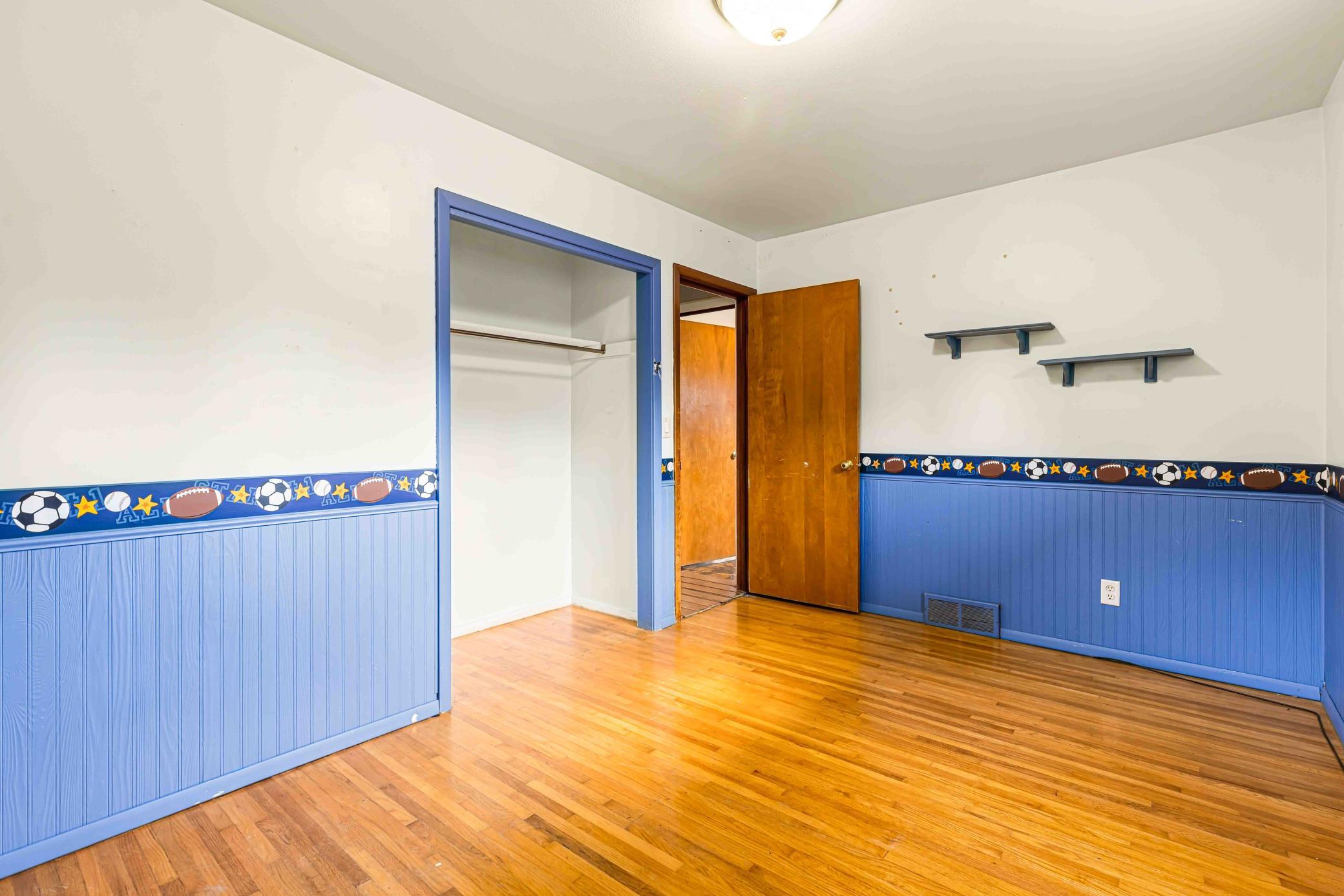 1956 single family home for sale at 1701 5th Street S in Fargo, ND — 3 bed, 2 bath (photo 19 of 34)