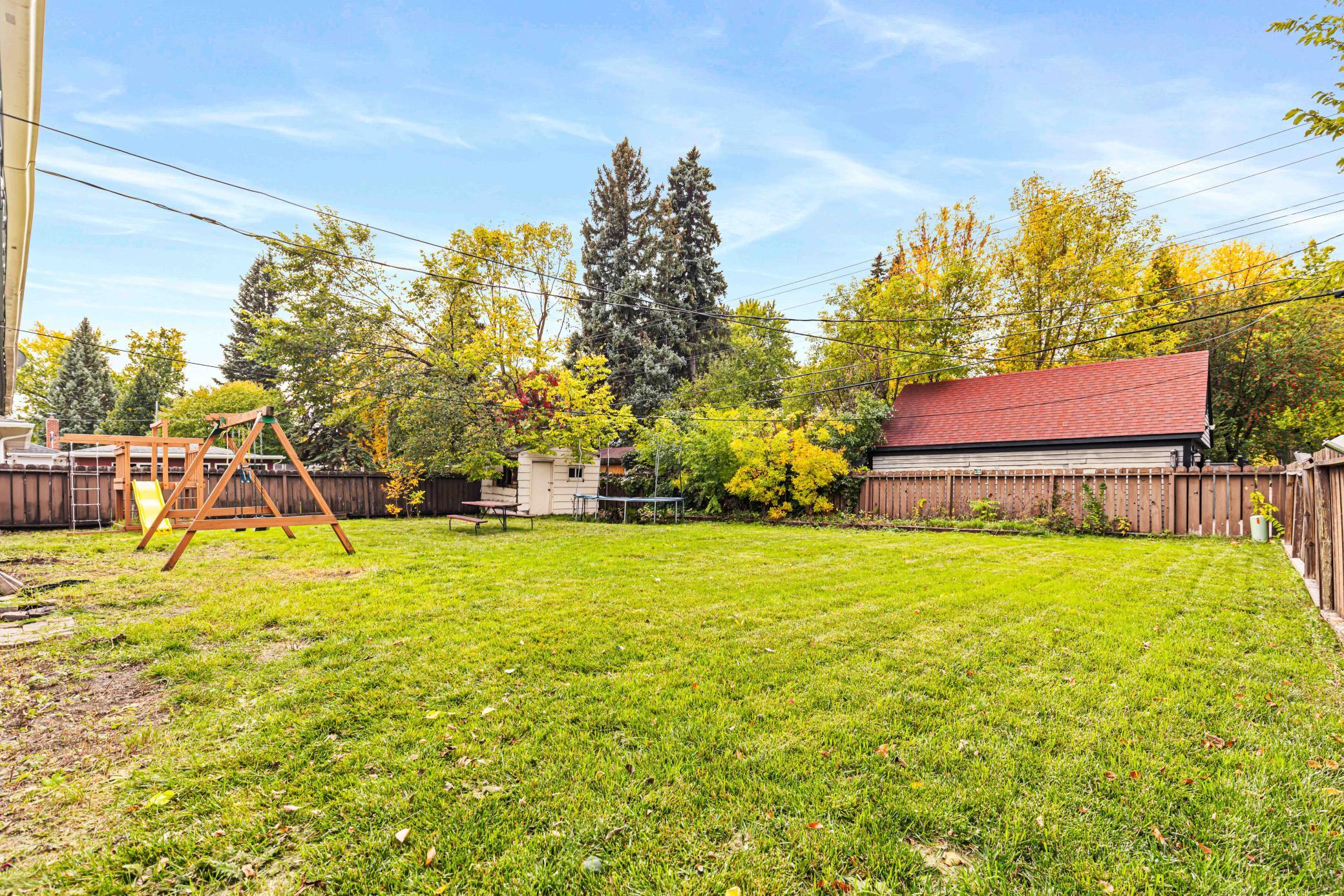 1956 single family home for sale at 1701 5th Street S in Fargo, ND — 3 bed, 2 bath (photo 27 of 34)