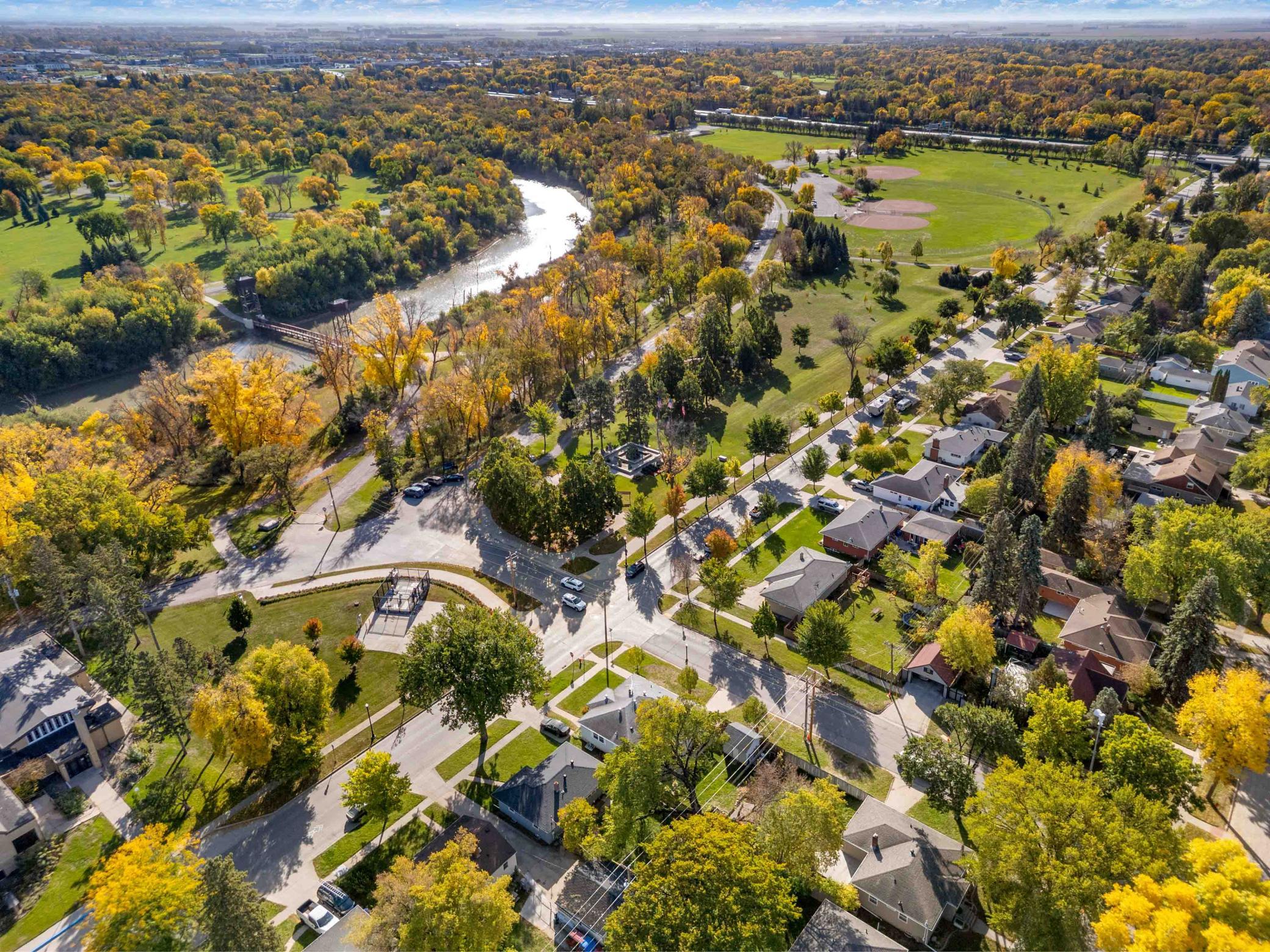 1956 single family home for sale at 1701 5th Street S in Fargo, ND — 3 bed, 2 bath (photo 31 of 34)