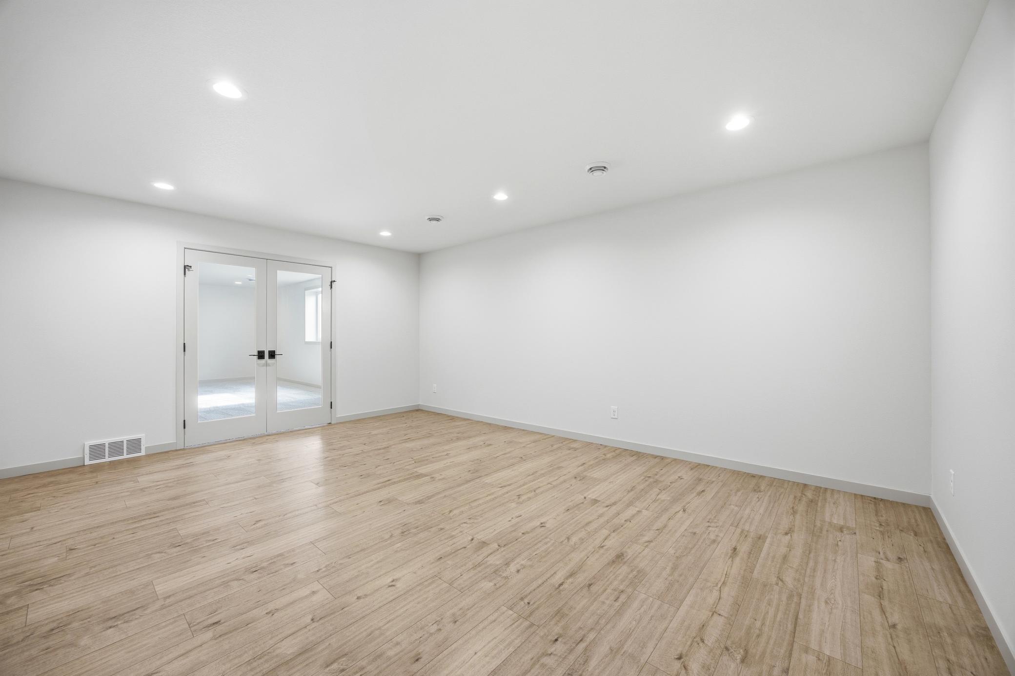 2025 single family home for sale at 4288 Pine Parkway S in Fargo, ND — 5 bed, 3 bath (photo 46 of 66)