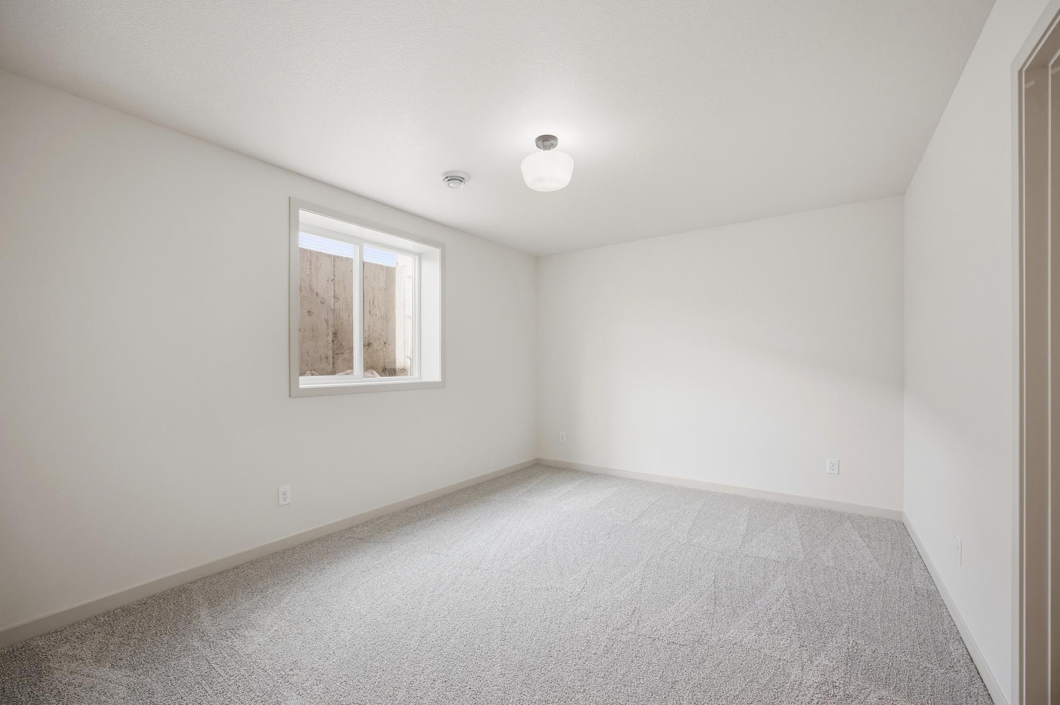 2025 single family home for sale at 4288 Pine Parkway S in Fargo, ND — 5 bed, 3 bath (photo 52 of 66)
