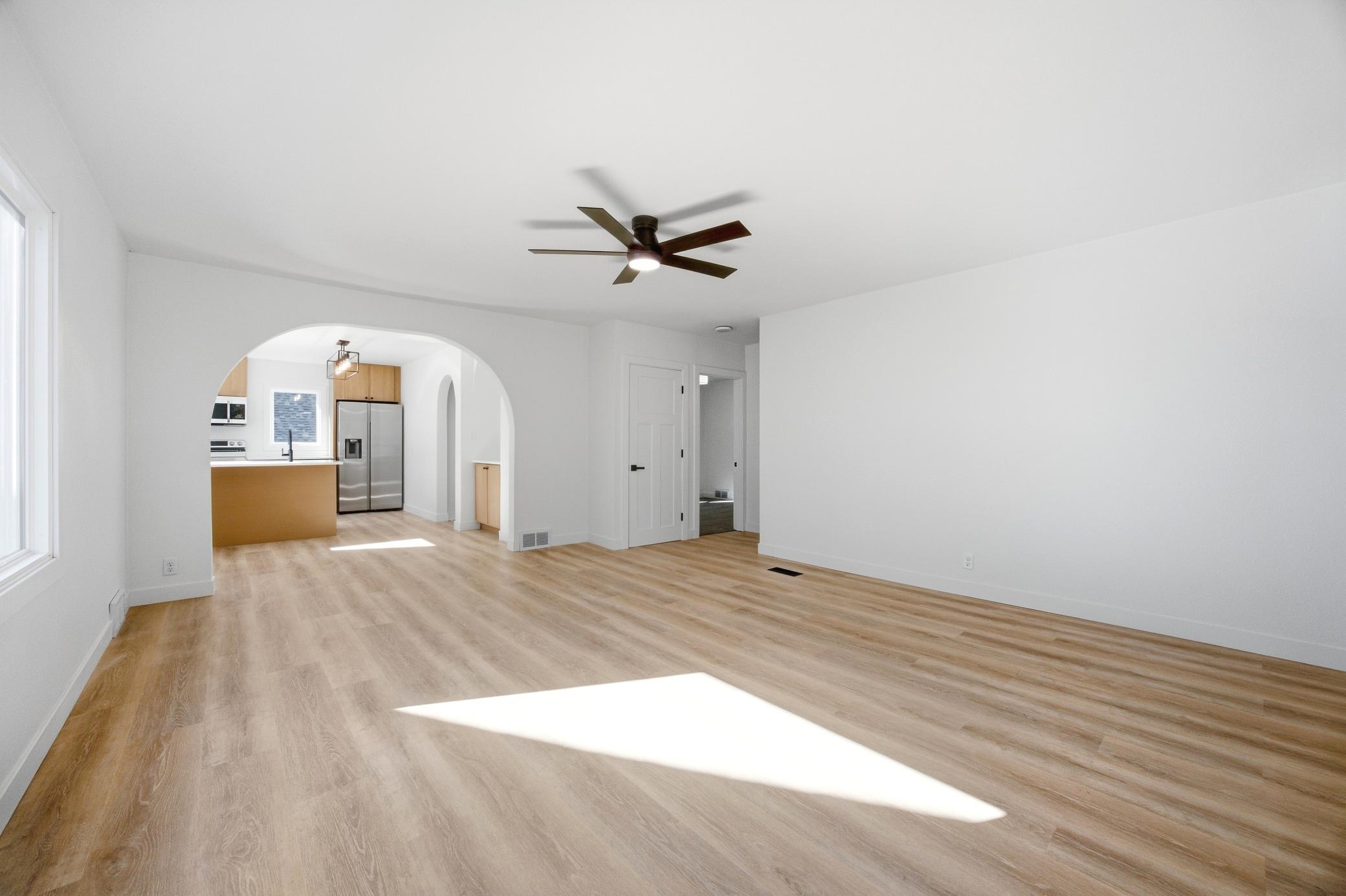 1946 single family home for sale at 631 11th Street N in Moorhead, MN — 3 bed, 2 bath (photo 6 of 33)