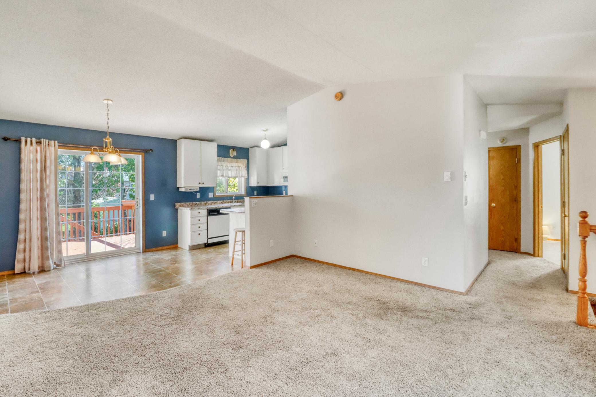 1997 single family home for sale at 770 49th Street S in Fargo, ND — 4 bed, 2 bath (photo 16 of 46)