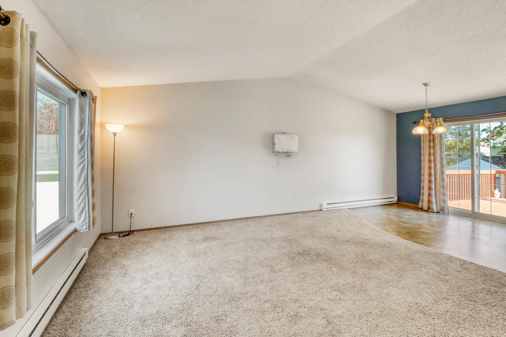 1997 single family home for sale at 770 49th Street S in Fargo, ND — 4 bed, 2 bath (photo 17 of 46)