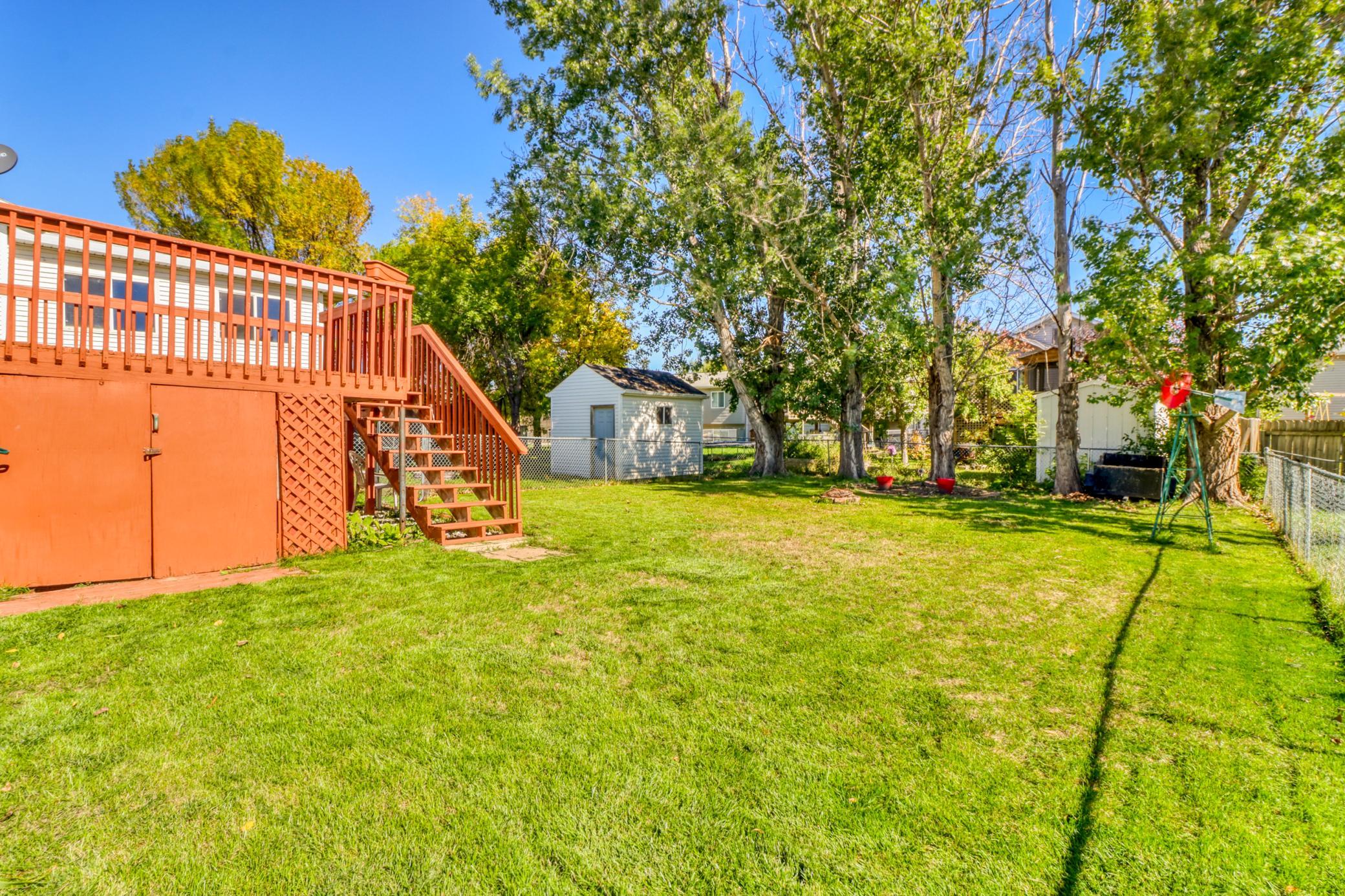 1997 single family home for sale at 770 49th Street S in Fargo, ND — 4 bed, 2 bath (photo 40 of 46)