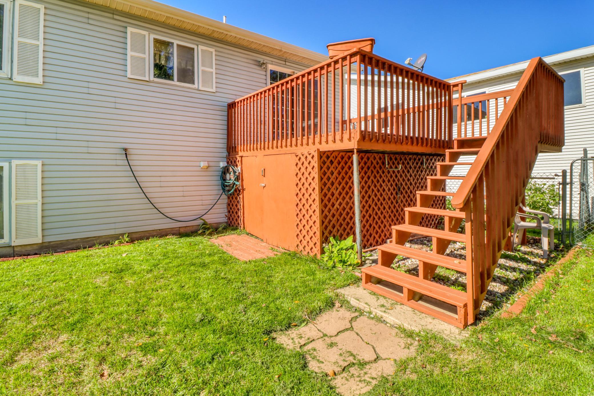 1997 single family home for sale at 770 49th Street S in Fargo, ND — 4 bed, 2 bath (photo 46 of 46)