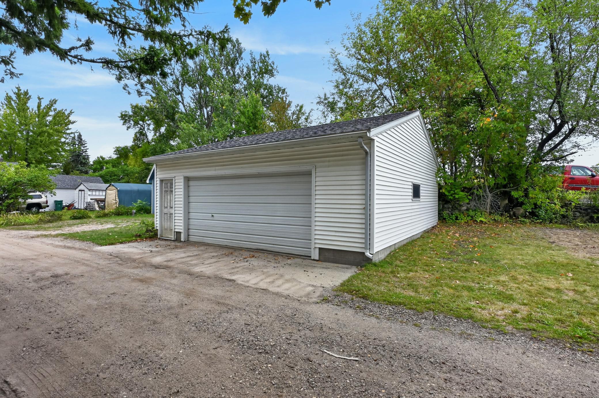 1935 single family home for sale at 715 Maple Street in Alexandria, MN — 3 bed, 2 bath (photo 15 of 50)