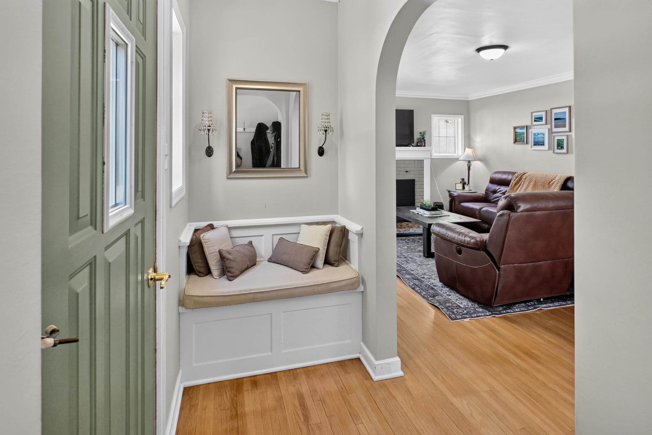 1935 single family home for sale at 715 Maple Street in Alexandria, MN — 3 bed, 2 bath (photo 17 of 50)