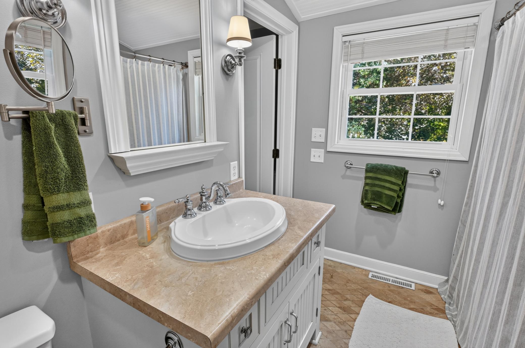 1935 single family home for sale at 715 Maple Street in Alexandria, MN — 3 bed, 2 bath (photo 42 of 50)