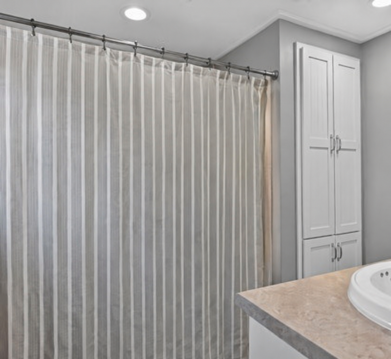 1935 single family home for sale at 715 Maple Street in Alexandria, MN — 3 bed, 2 bath (photo 43 of 50)