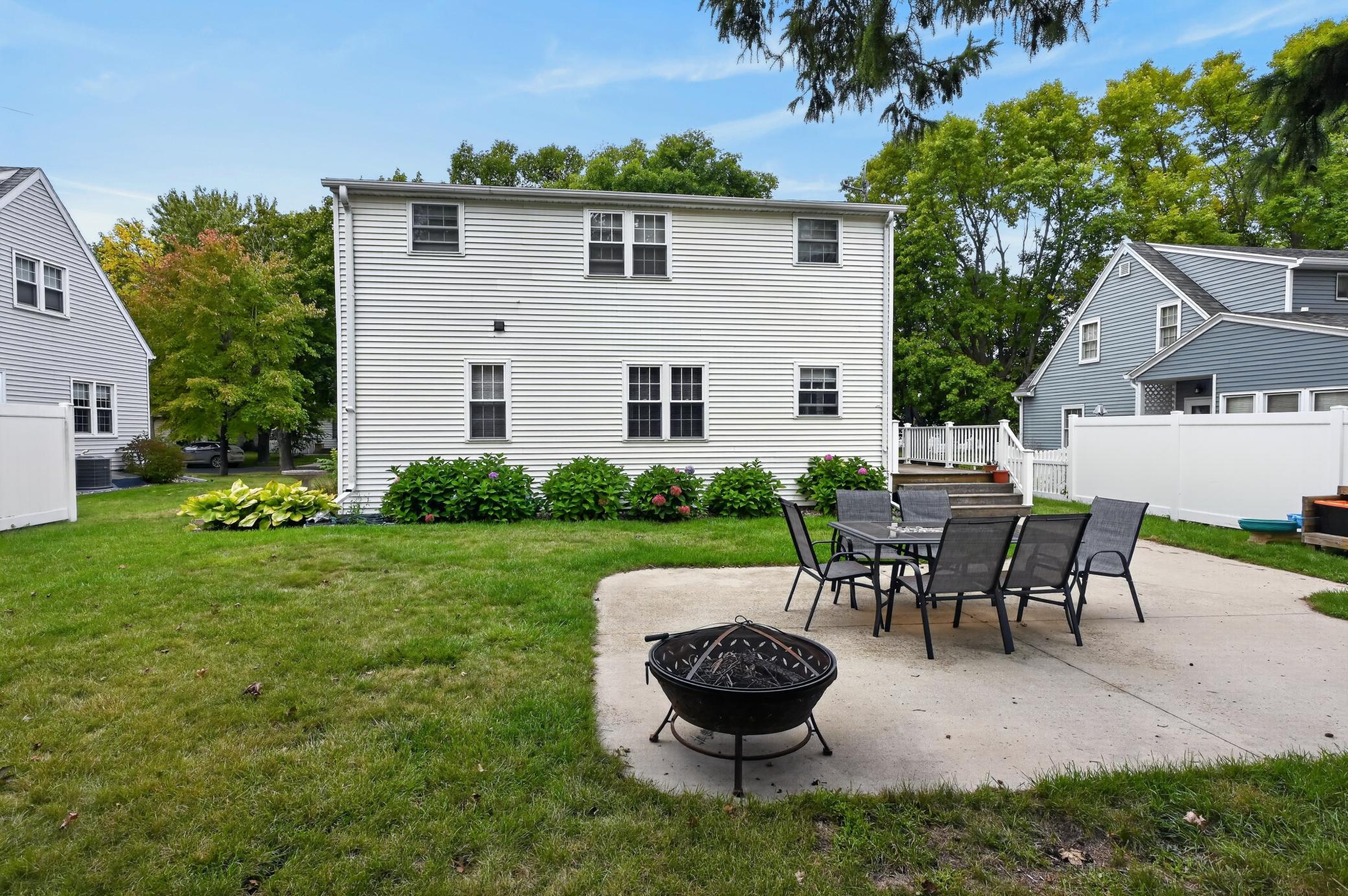 1935 single family home for sale at 715 Maple Street in Alexandria, MN — 3 bed, 2 bath (photo 6 of 50)