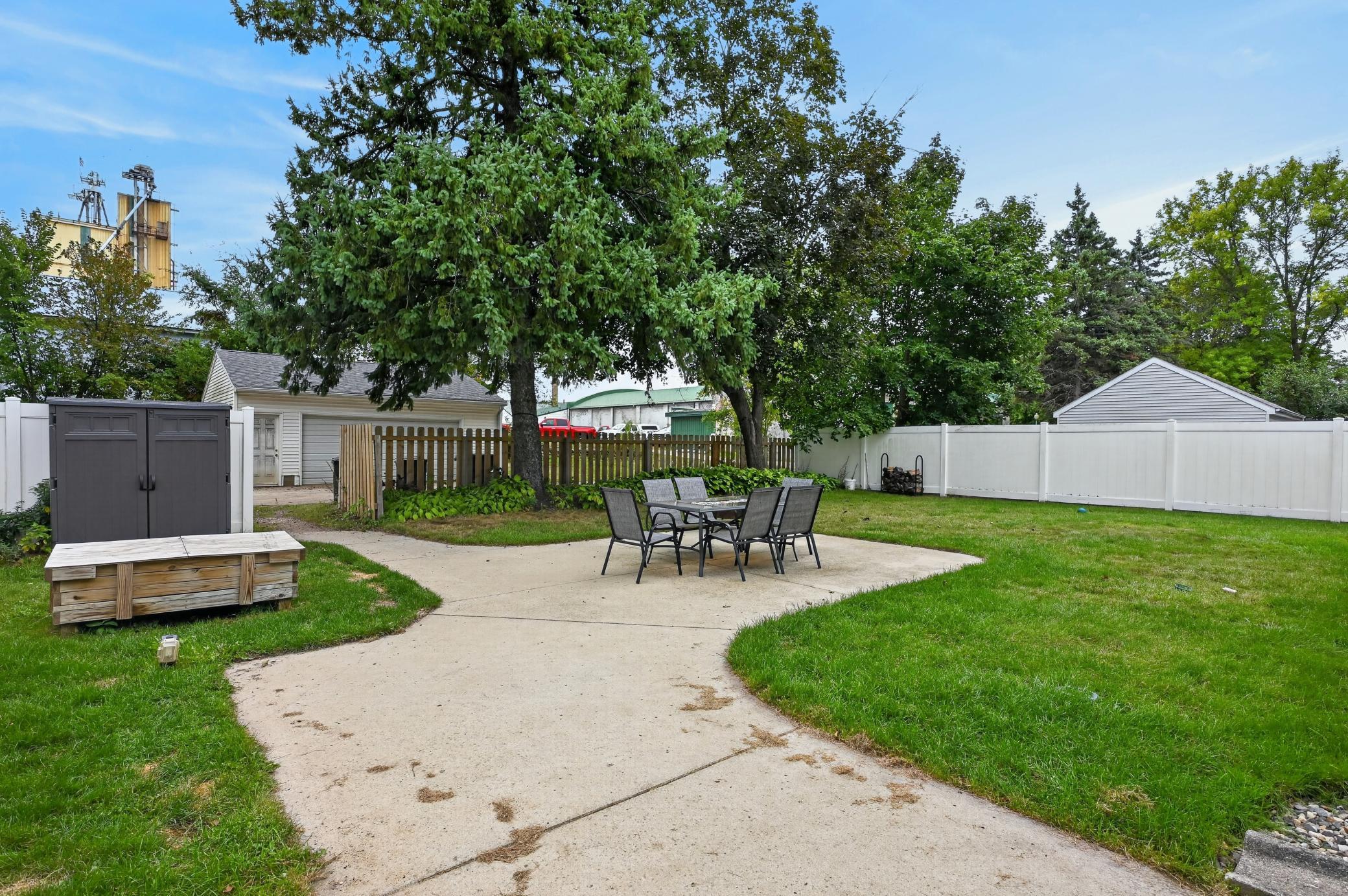 1935 single family home for sale at 715 Maple Street in Alexandria, MN — 3 bed, 2 bath (photo 7 of 50)