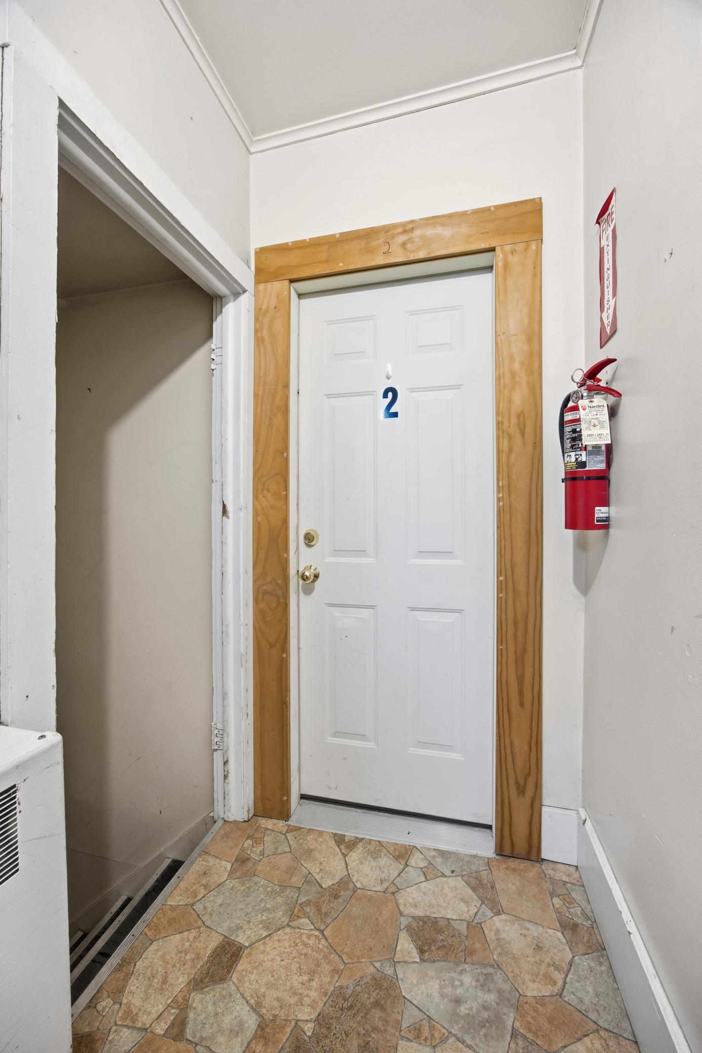 1906 triplex for sale at 702 21st Street S in Fargo, ND — 6 bed, 3 bath (photo 12 of 25)