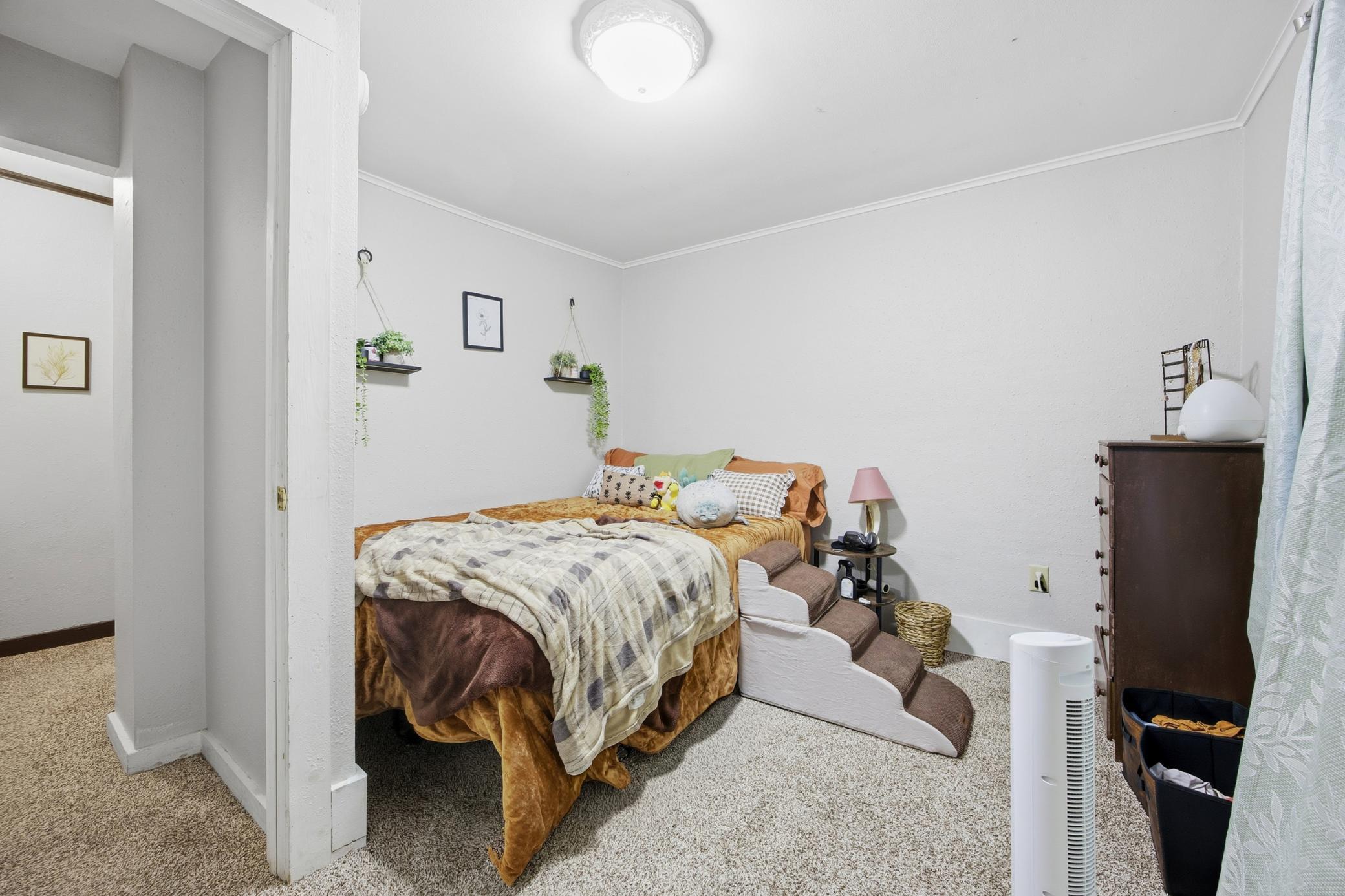 1906 triplex for sale at 702 21st Street S in Fargo, ND — 6 bed, 3 bath (photo 20 of 25)