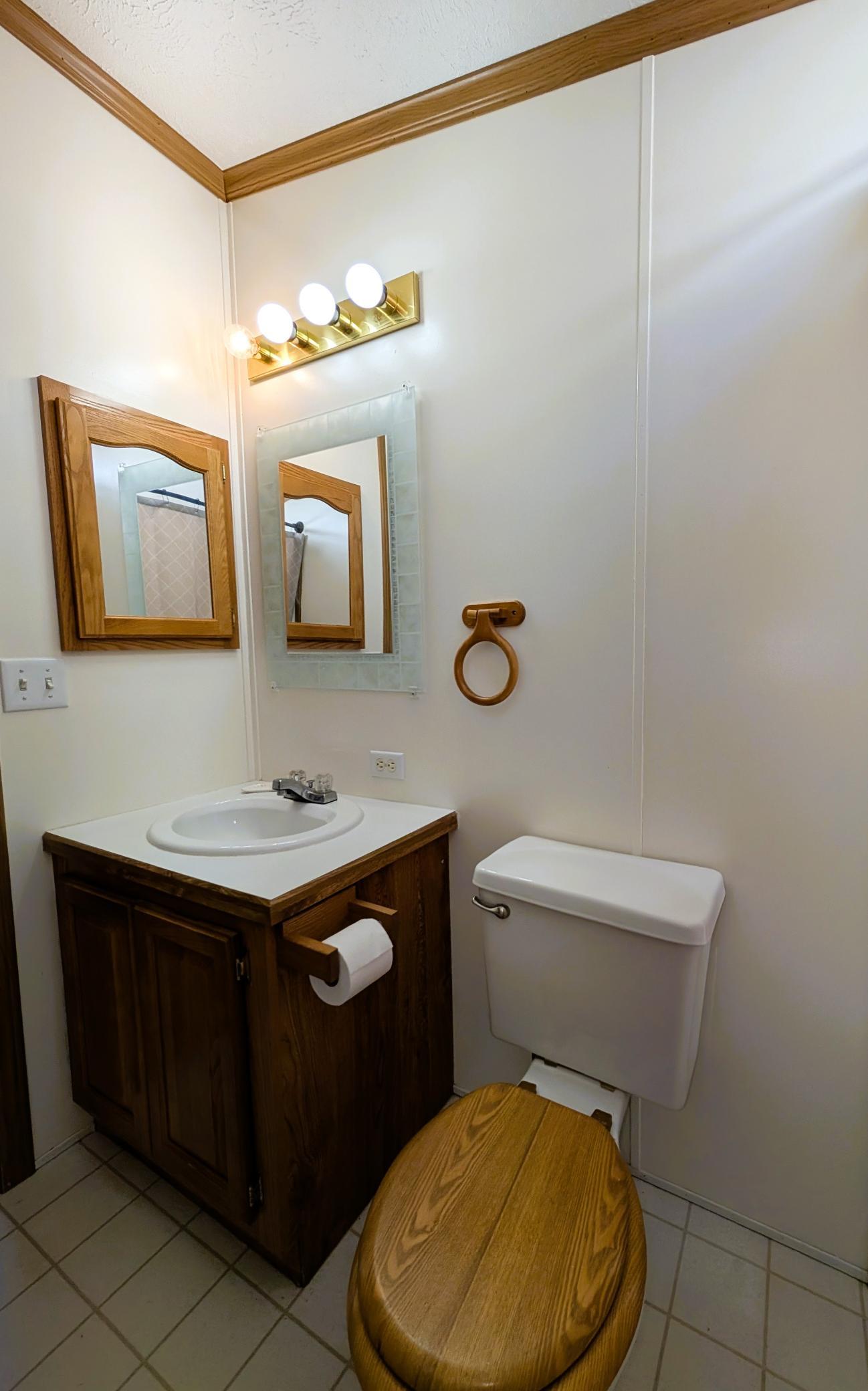 1999 single family home for sale at 7126 Tribute Lane NW in Bemidji, MN — 3 bed, 2 bath (photo 32 of 92)