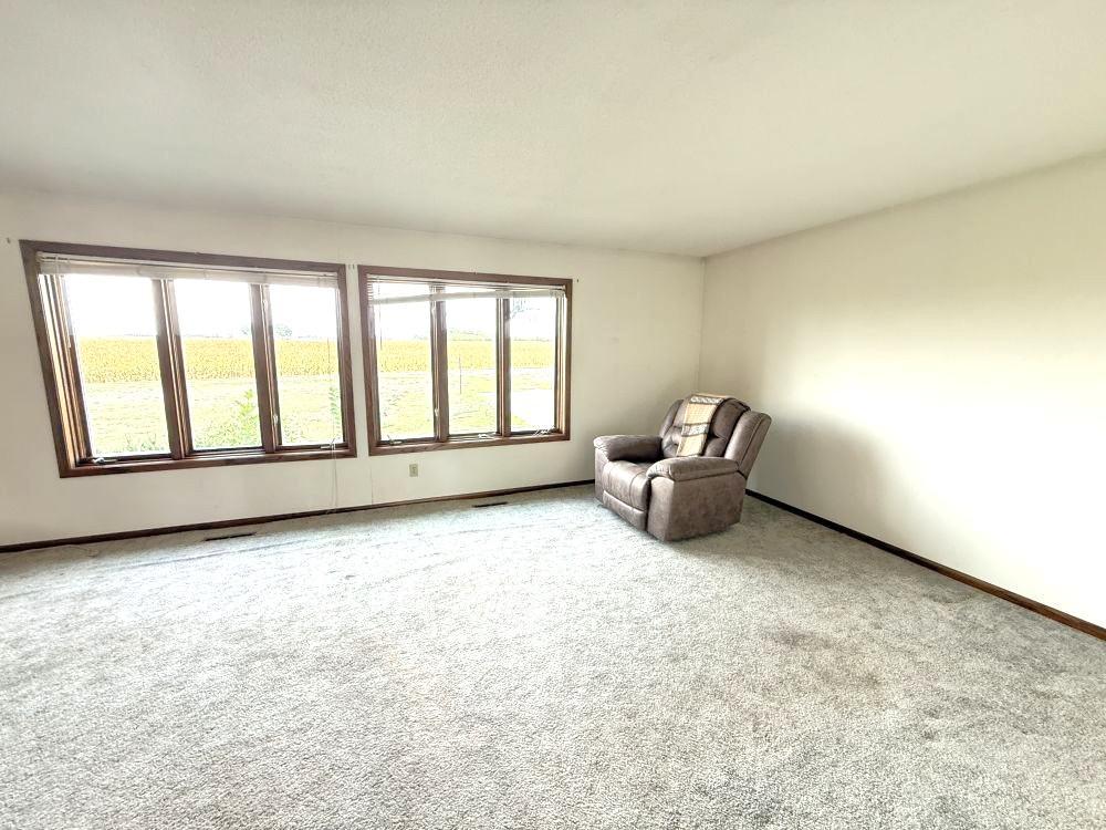 1986 single family home for sale at 3251 200th Street in Rothsay, MN — 4 bed, 2 bath (photo 23 of 43)