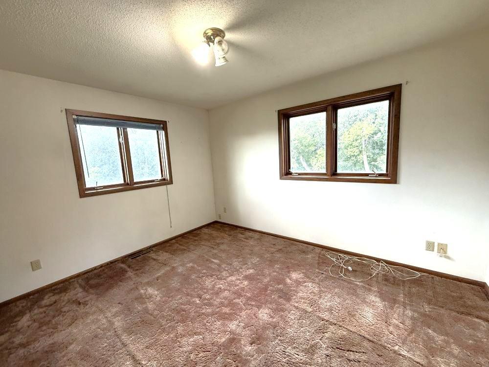 1986 single family home for sale at 3251 200th Street in Rothsay, MN — 4 bed, 2 bath (photo 29 of 43)