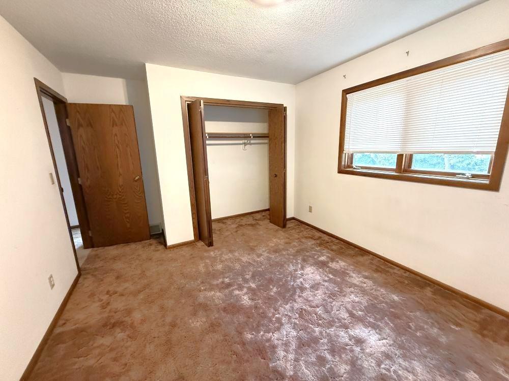 1986 single family home for sale at 3251 200th Street in Rothsay, MN — 4 bed, 2 bath (photo 32 of 43)