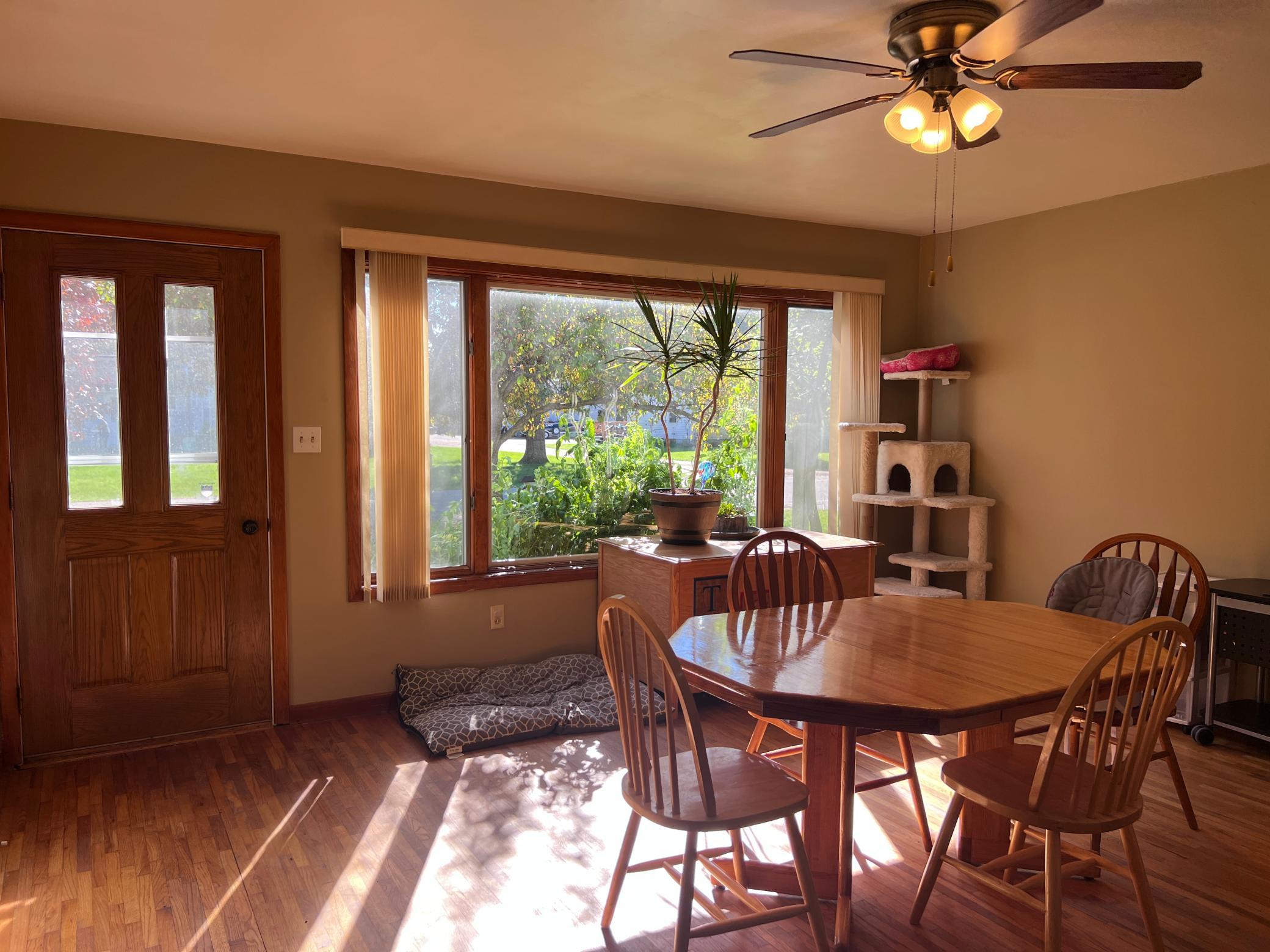 1920 single family home for sale at 216 2nd Street SE in Sebeka, MN — 2 bed, 1 bath (photo 3 of 12)