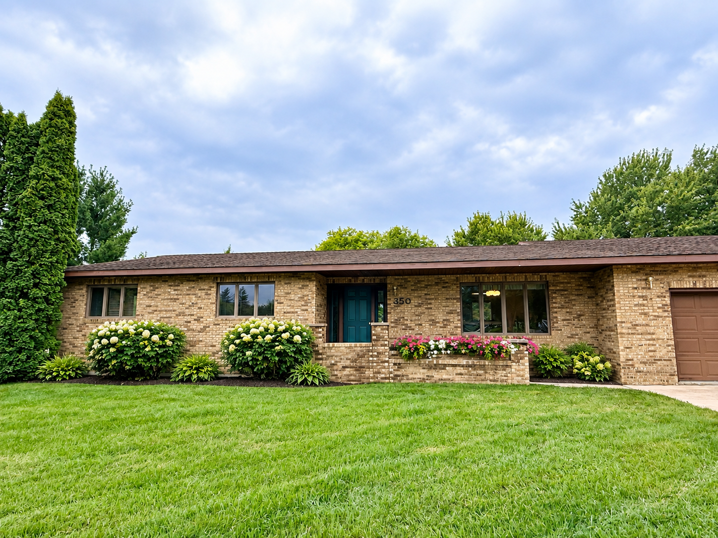 1988 single family home for sale at 350 6th Street NE in Perham, MN — 3 bed, 3 bath