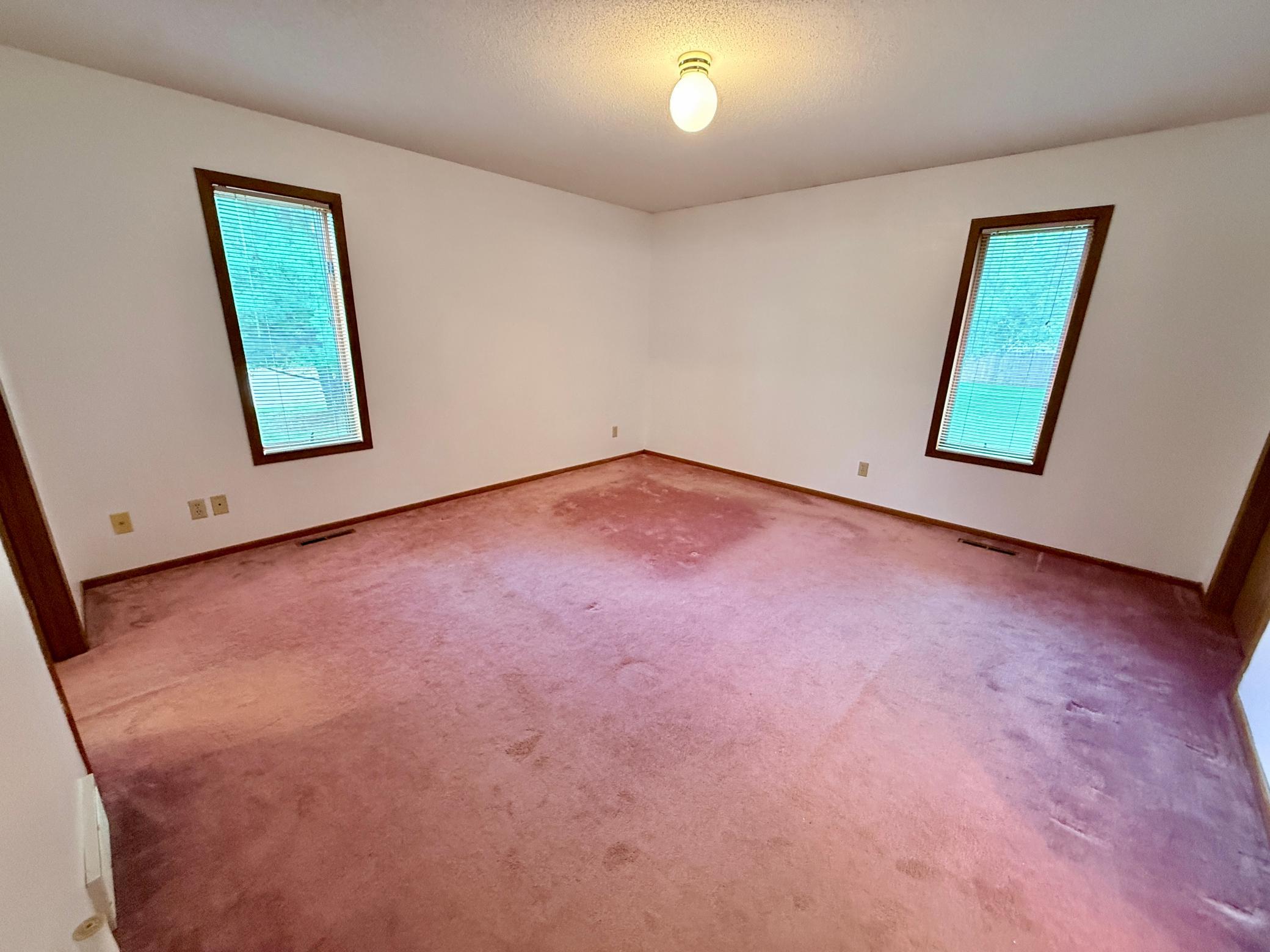1988 single family home for sale at 350 6th Street NE in Perham, MN — 3 bed, 3 bath (photo 14 of 34)
