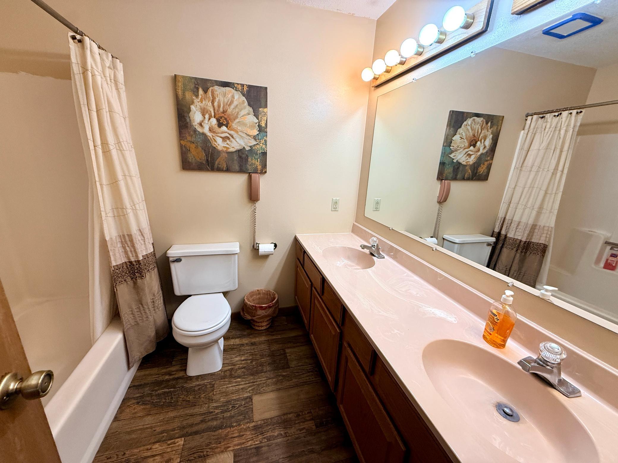 1988 single family home for sale at 350 6th Street NE in Perham, MN — 3 bed, 3 bath (photo 16 of 34)