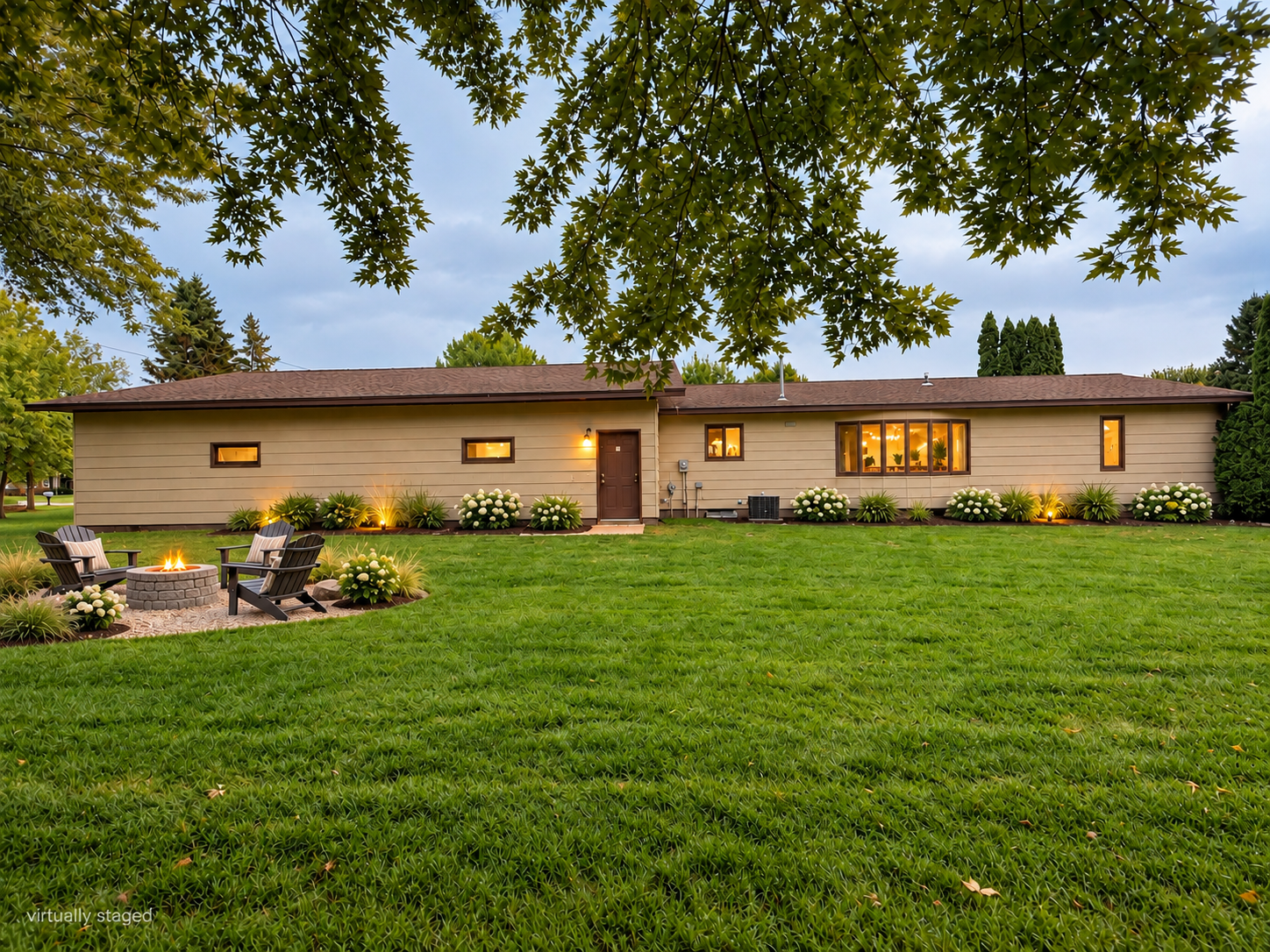 1988 single family home for sale at 350 6th Street NE in Perham, MN — 3 bed, 3 bath (photo 3 of 34)