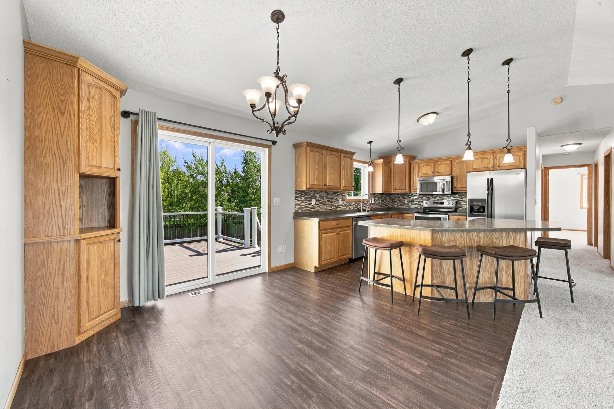 2006 single family home for sale at 4760 Arbor Court S in Fargo, ND — 4 bed, 3 bath (photo 13 of 54)