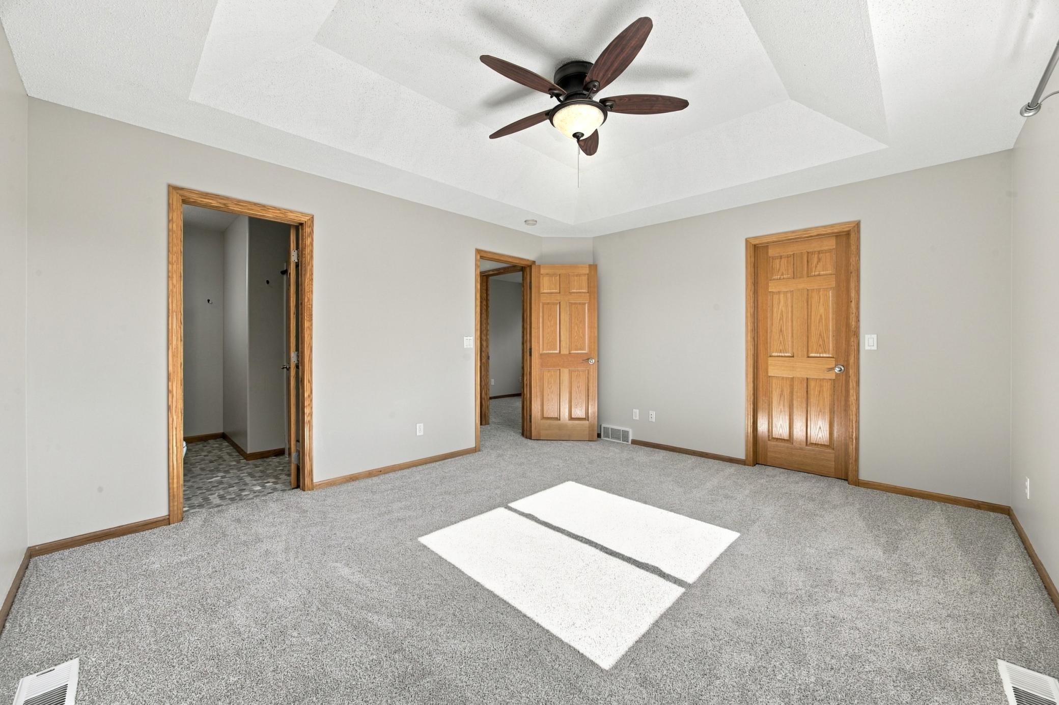 2006 single family home for sale at 4760 Arbor Court S in Fargo, ND — 4 bed, 3 bath (photo 16 of 54)