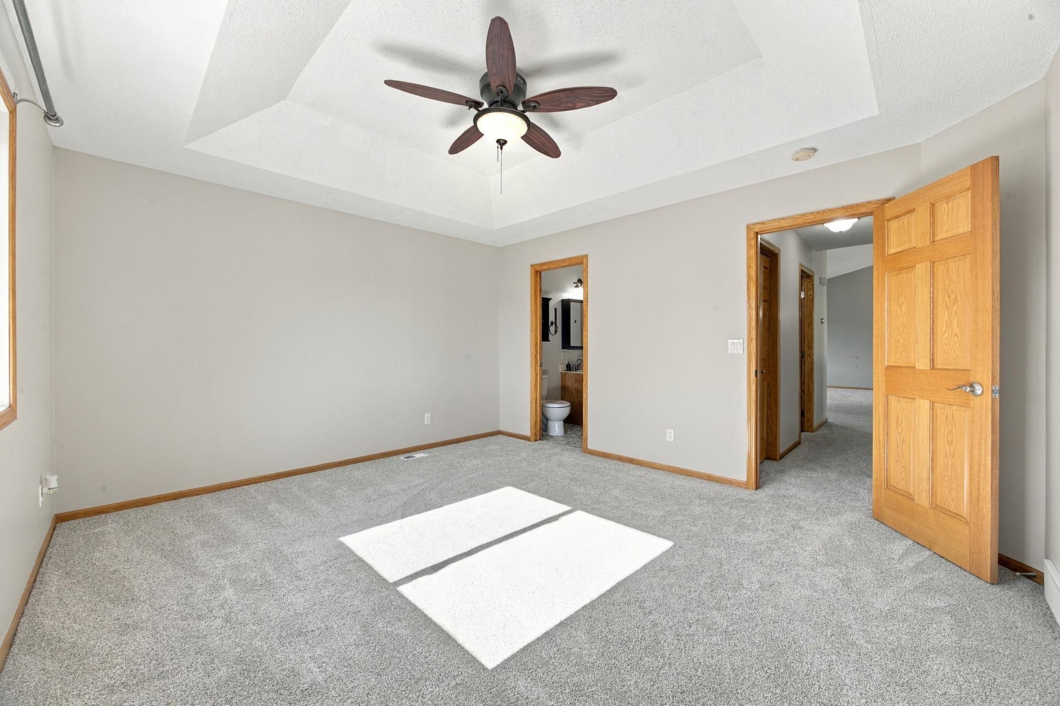 2006 single family home for sale at 4760 Arbor Court S in Fargo, ND — 4 bed, 3 bath (photo 17 of 54)