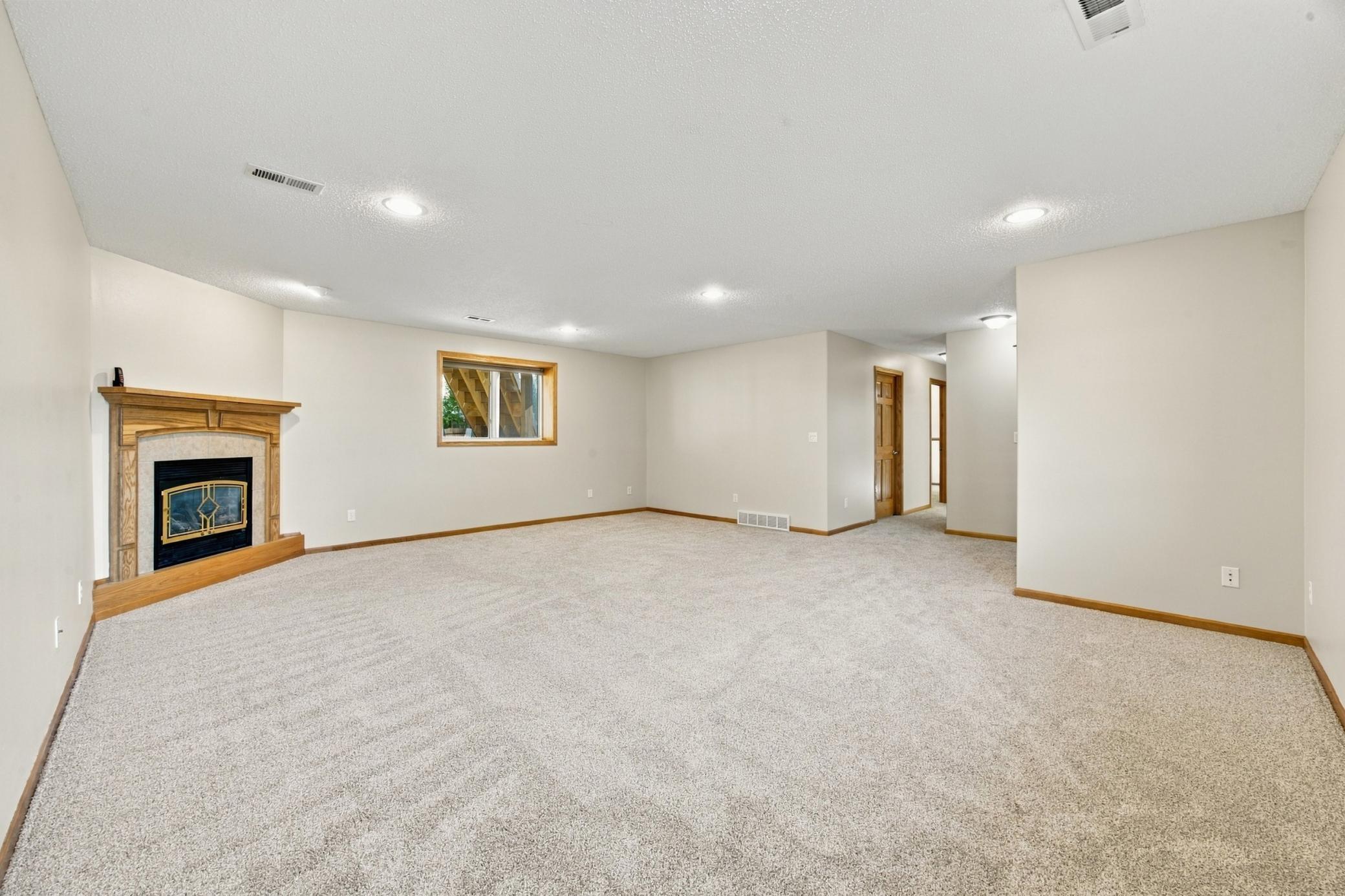 2006 single family home for sale at 4760 Arbor Court S in Fargo, ND — 4 bed, 3 bath (photo 25 of 54)