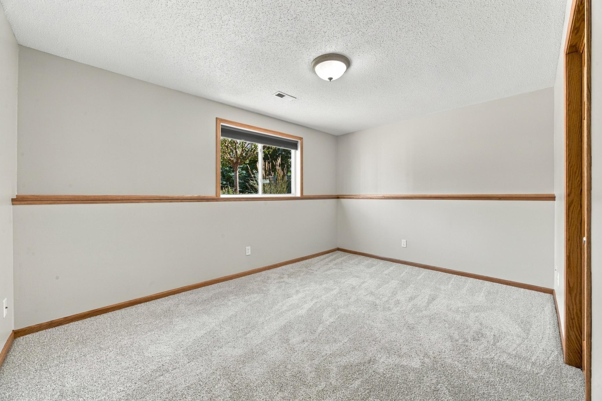 2006 single family home for sale at 4760 Arbor Court S in Fargo, ND — 4 bed, 3 bath (photo 28 of 54)