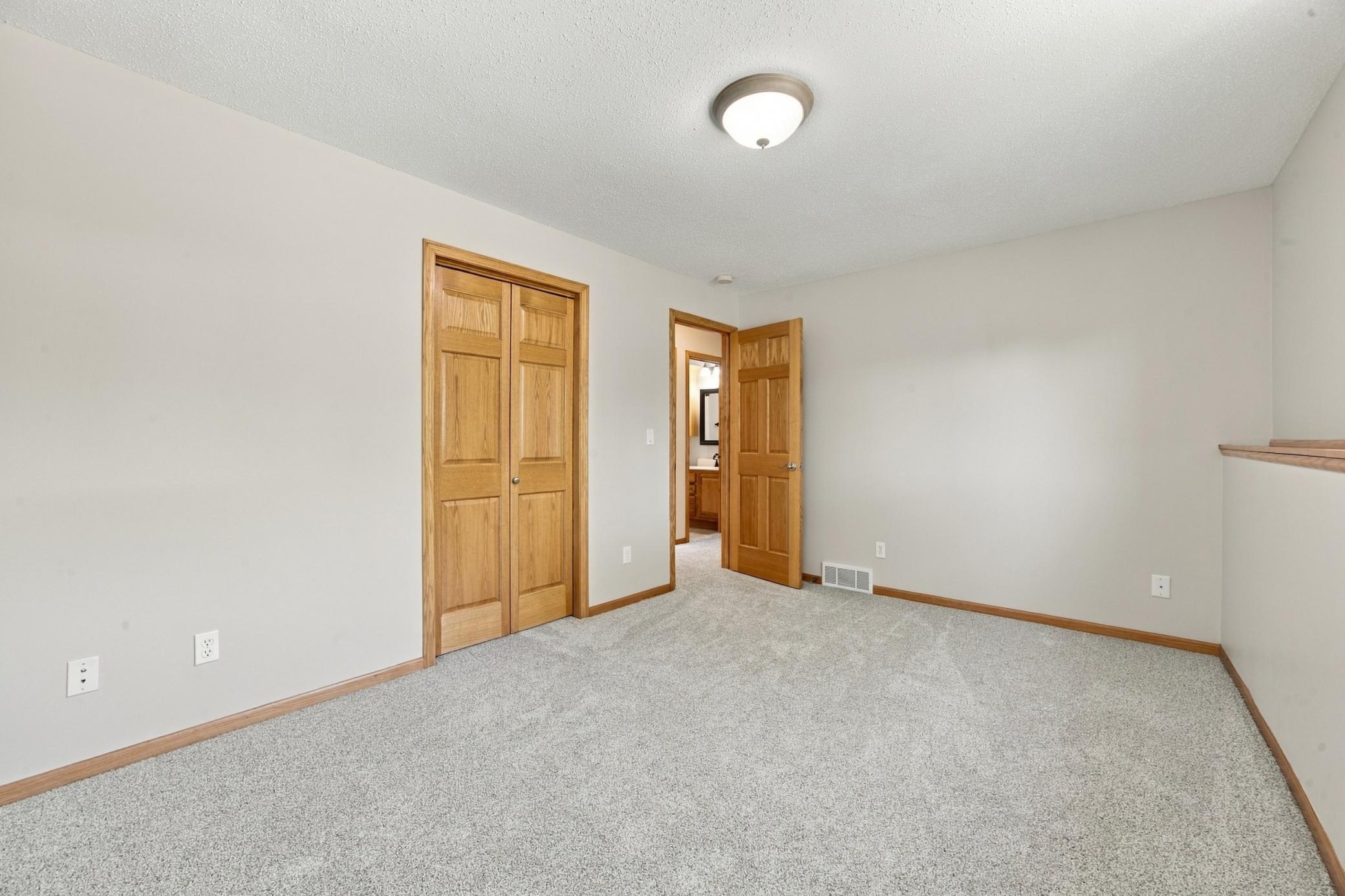 2006 single family home for sale at 4760 Arbor Court S in Fargo, ND — 4 bed, 3 bath (photo 30 of 54)