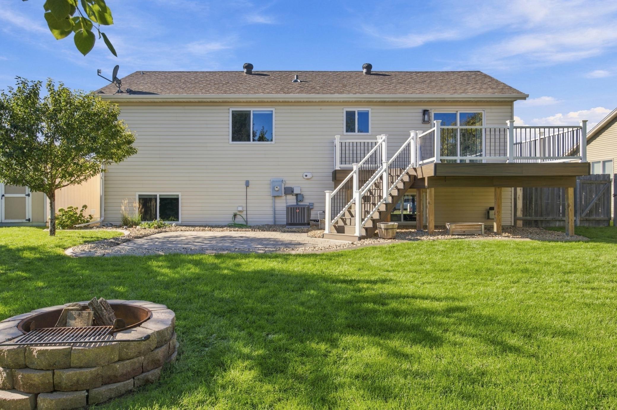 2006 single family home for sale at 4760 Arbor Court S in Fargo, ND — 4 bed, 3 bath (photo 38 of 54)