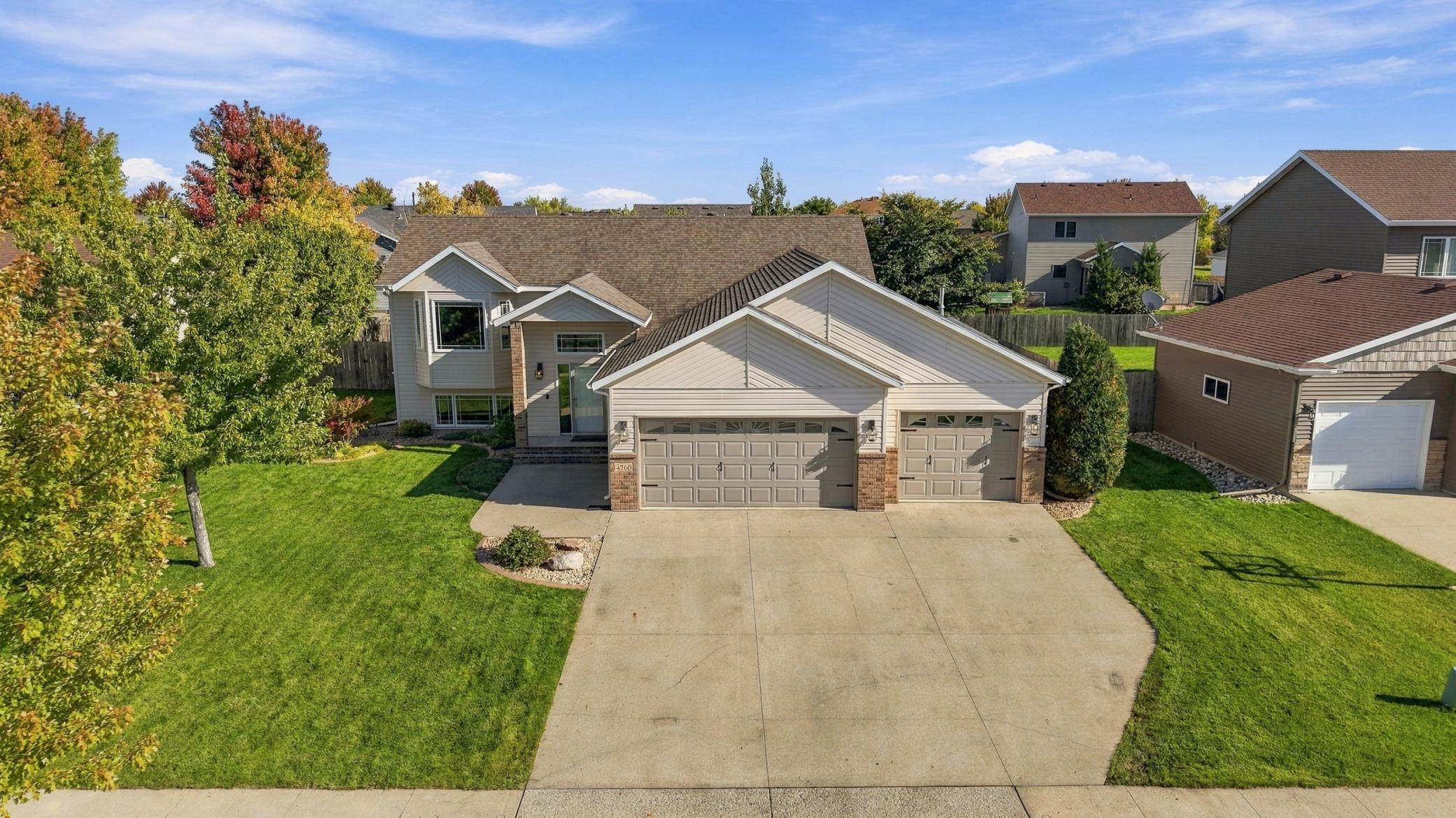 2006 single family home for sale at 4760 Arbor Court S in Fargo, ND — 4 bed, 3 bath (photo 43 of 54)