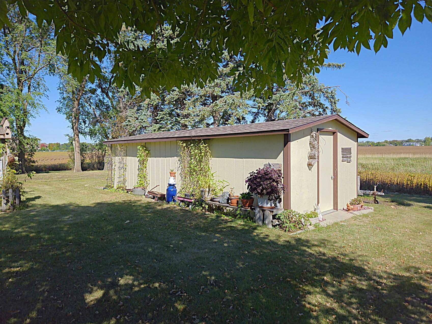 1972 single family home for sale at 1401 50th Avenue SE in Alexandria, MN — 3 bed, 2 bath (photo 18 of 22)