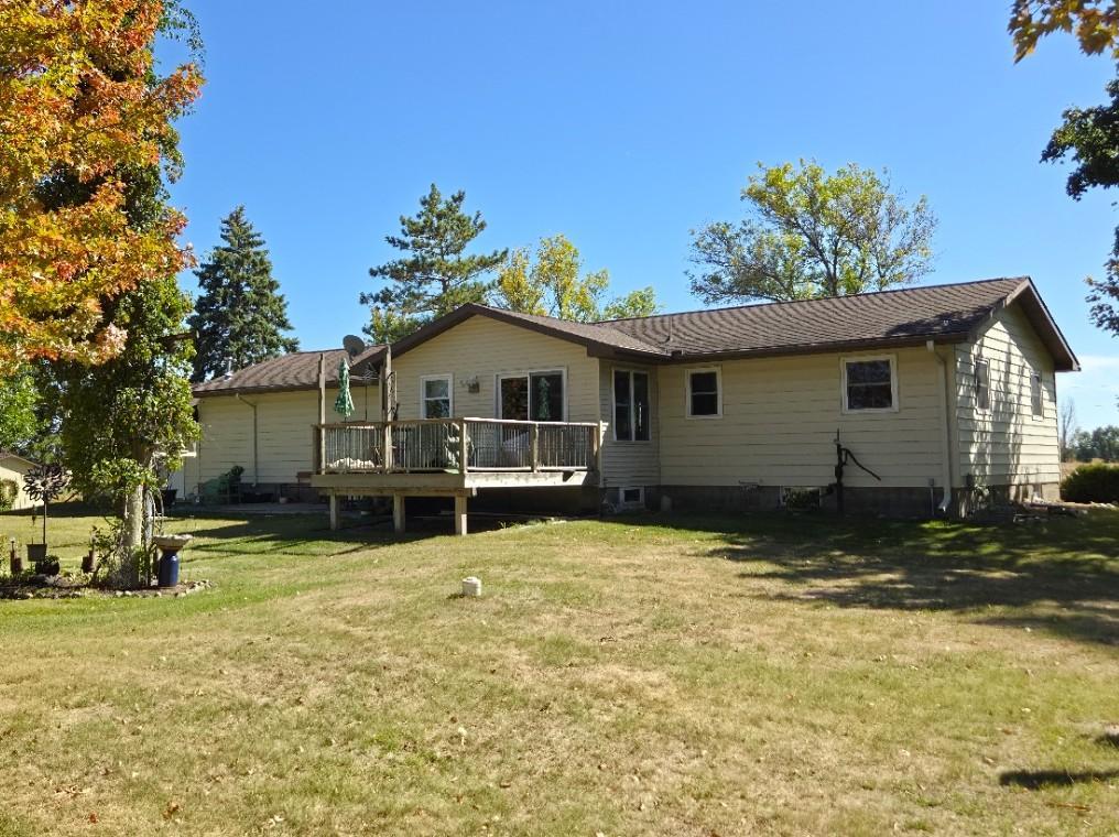1972 single family home for sale at 1401 50th Avenue SE in Alexandria, MN — 3 bed, 2 bath (photo 19 of 22)