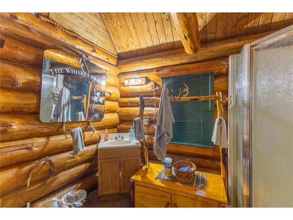 2001 single family home for sale at 28465 Highway 71 NE in Blackduck, MN — 2 bed, 1 bath (photo 28 of 40)