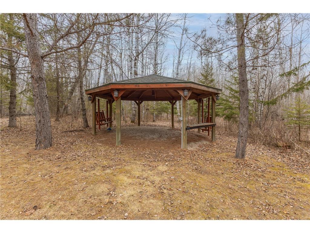 2001 single family home for sale at 28465 Highway 71 NE in Blackduck, MN — 2 bed, 1 bath (photo 36 of 40)