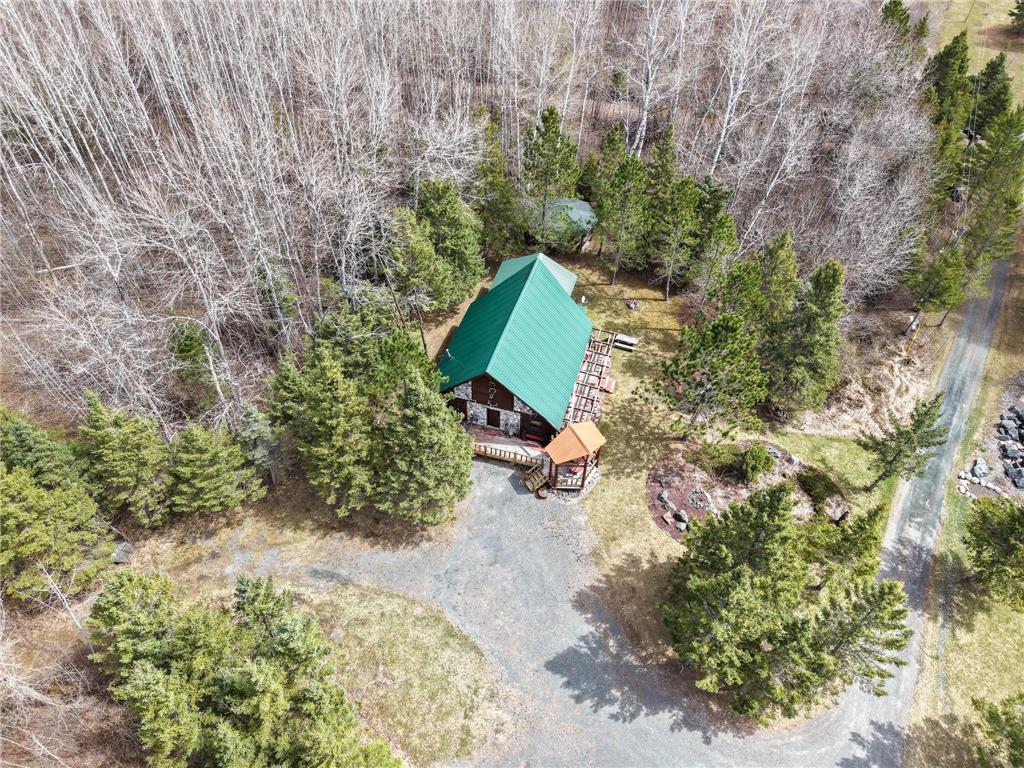 2001 single family home for sale at 28465 Highway 71 NE in Blackduck, MN — 2 bed, 1 bath (photo 5 of 40)