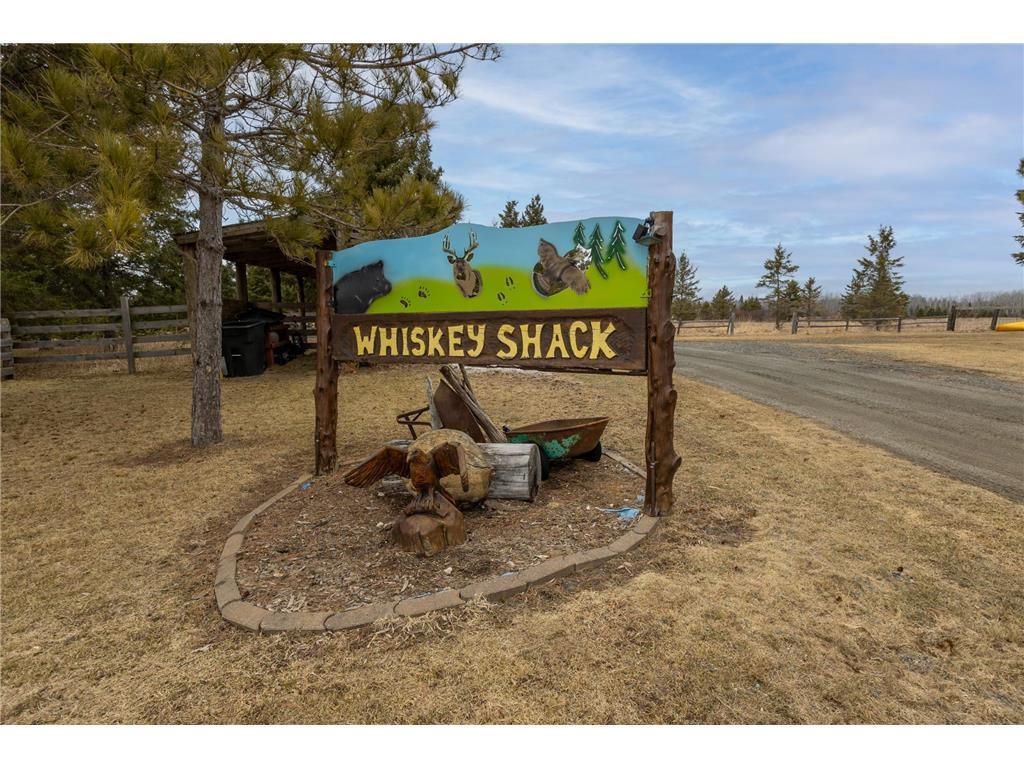 2001 single family home for sale at 28465 Highway 71 NE in Blackduck, MN — 2 bed, 1 bath (photo 9 of 40)