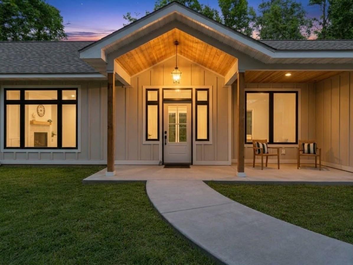 2026 single family home for sale at 2642 SW Winter Creek Court in Nisswa, MN — 3 bed, 2 bath (photo 2 of 41)