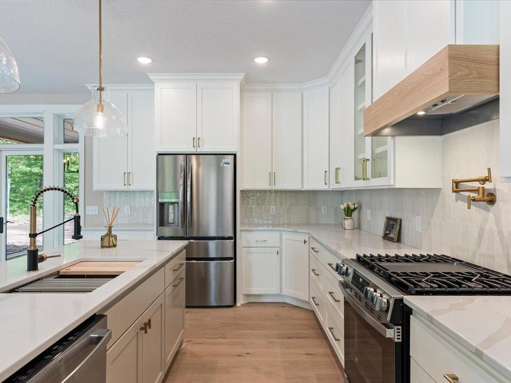2026 single family home for sale at 2642 SW Winter Creek Court in Nisswa, MN — 3 bed, 2 bath (photo 19 of 41)