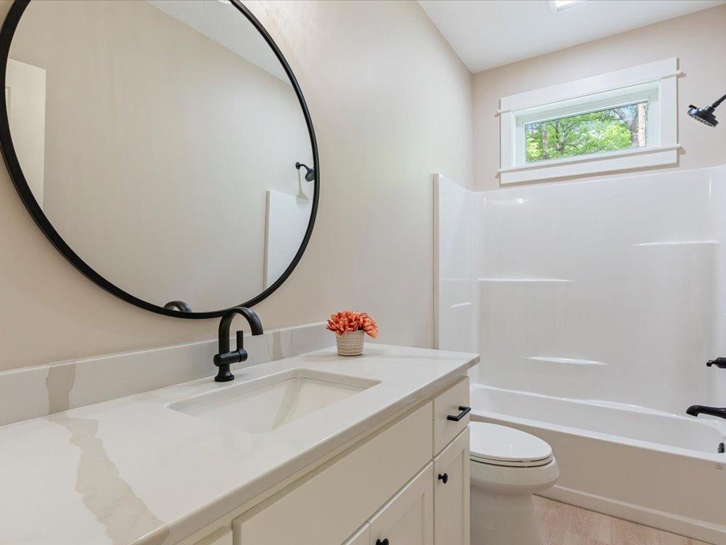 2026 single family home for sale at 2642 SW Winter Creek Court in Nisswa, MN — 3 bed, 2 bath (photo 33 of 41)