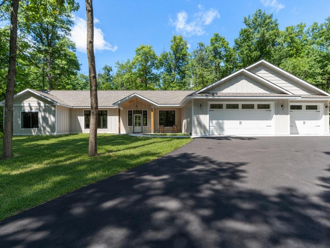 2026 single family home for sale at 2642 SW Winter Creek Court in Nisswa, MN — 3 bed, 2 bath (photo 5 of 41)