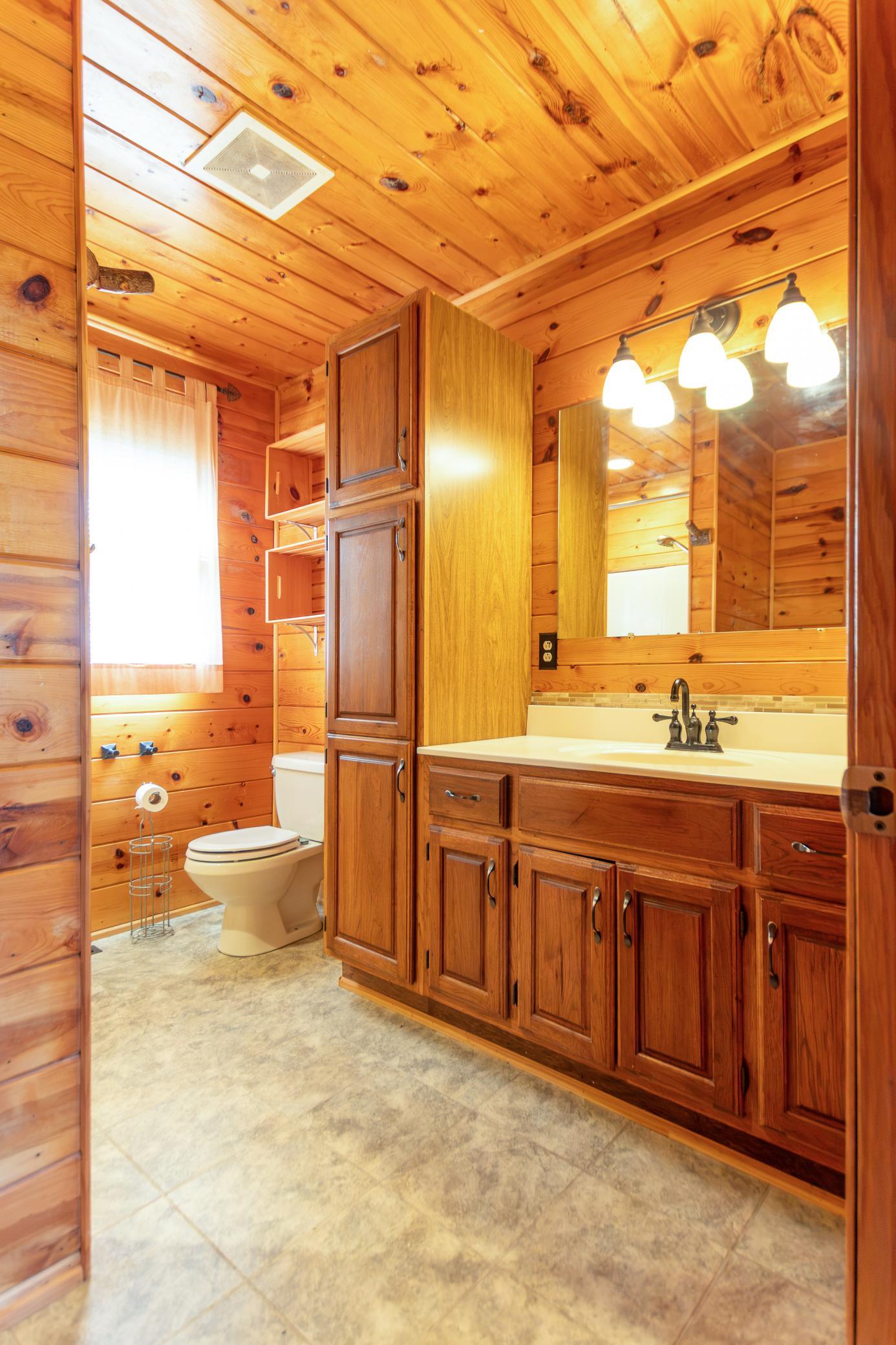 1977 single family home for sale at 2239 Becida Road SW in Bemidji, MN — 4 bed, 2 bath (photo 12 of 24)