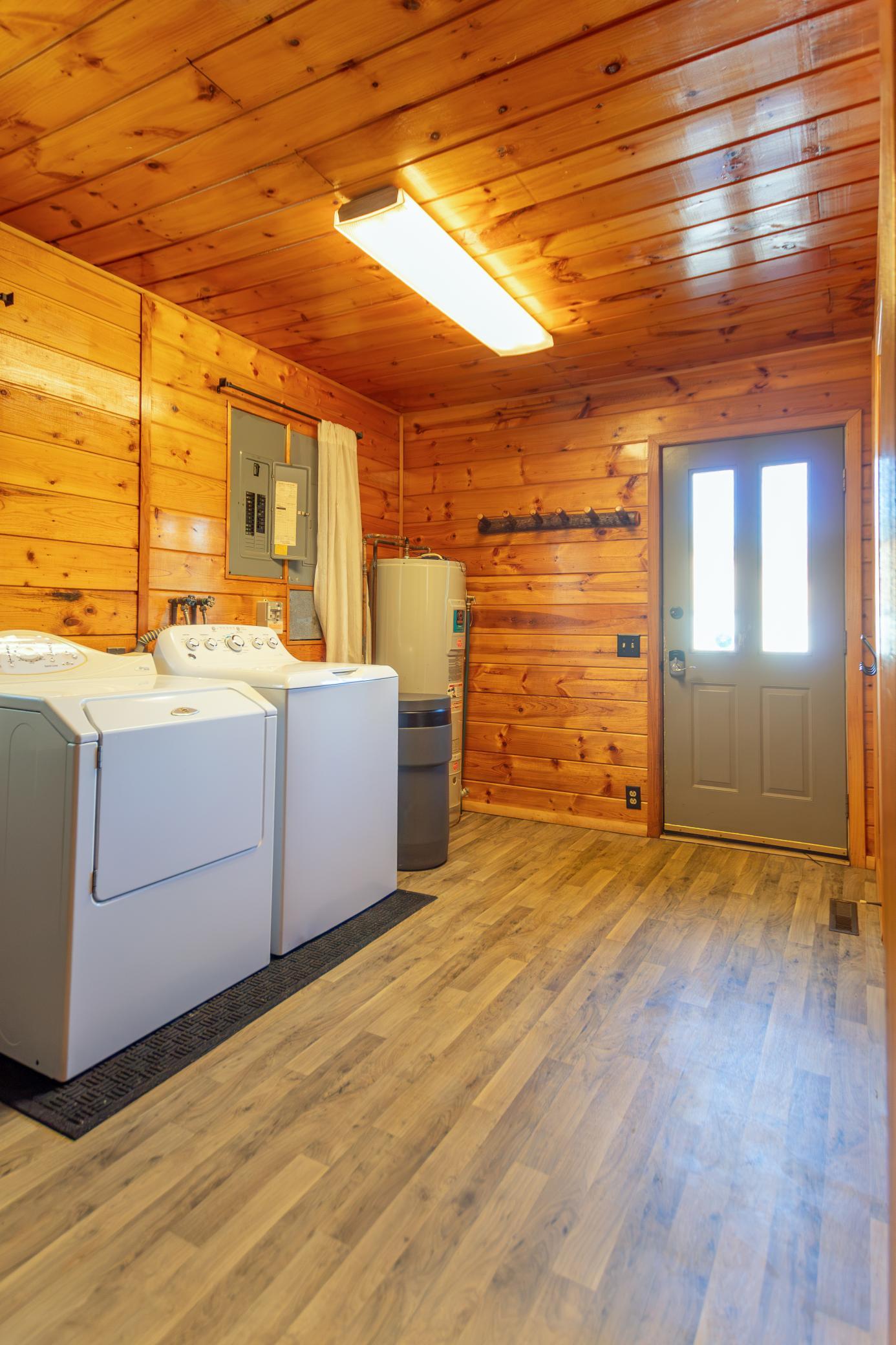 1977 single family home for sale at 2239 Becida Road SW in Bemidji, MN — 4 bed, 2 bath (photo 15 of 24)