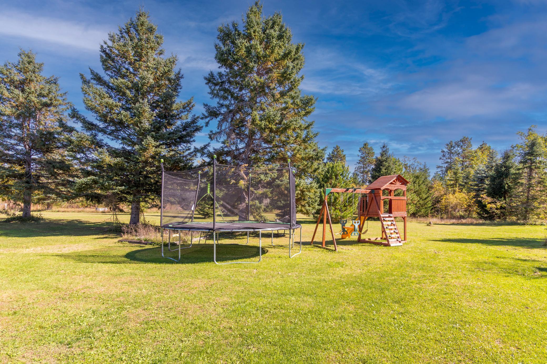1977 single family home for sale at 2239 Becida Road SW in Bemidji, MN — 4 bed, 2 bath (photo 16 of 24)