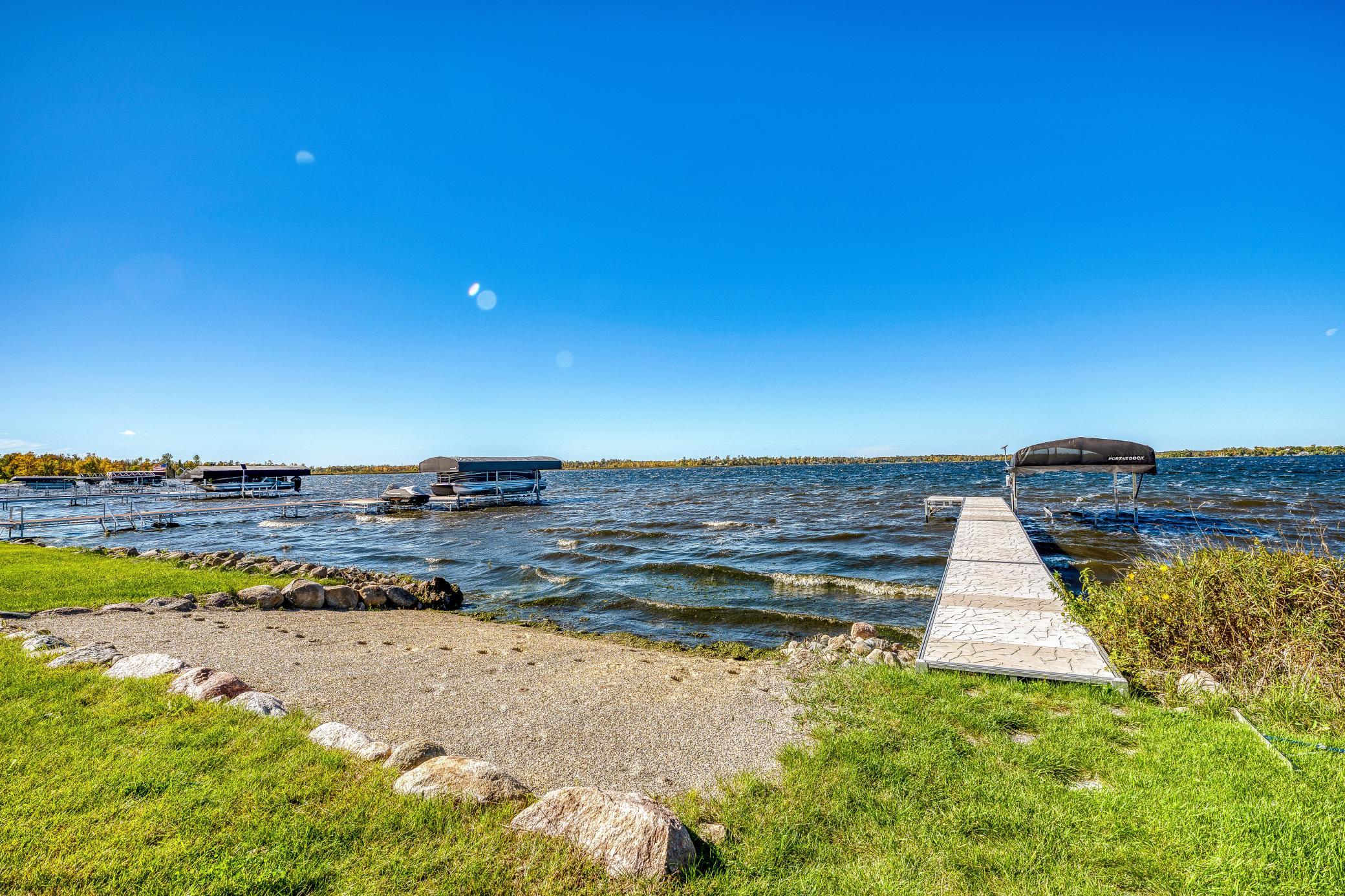 1993 single family home for sale at 307 Irving Beach Drive SW in Bemidji, MN — 3 bed, 3 bath (photo 39 of 52)
