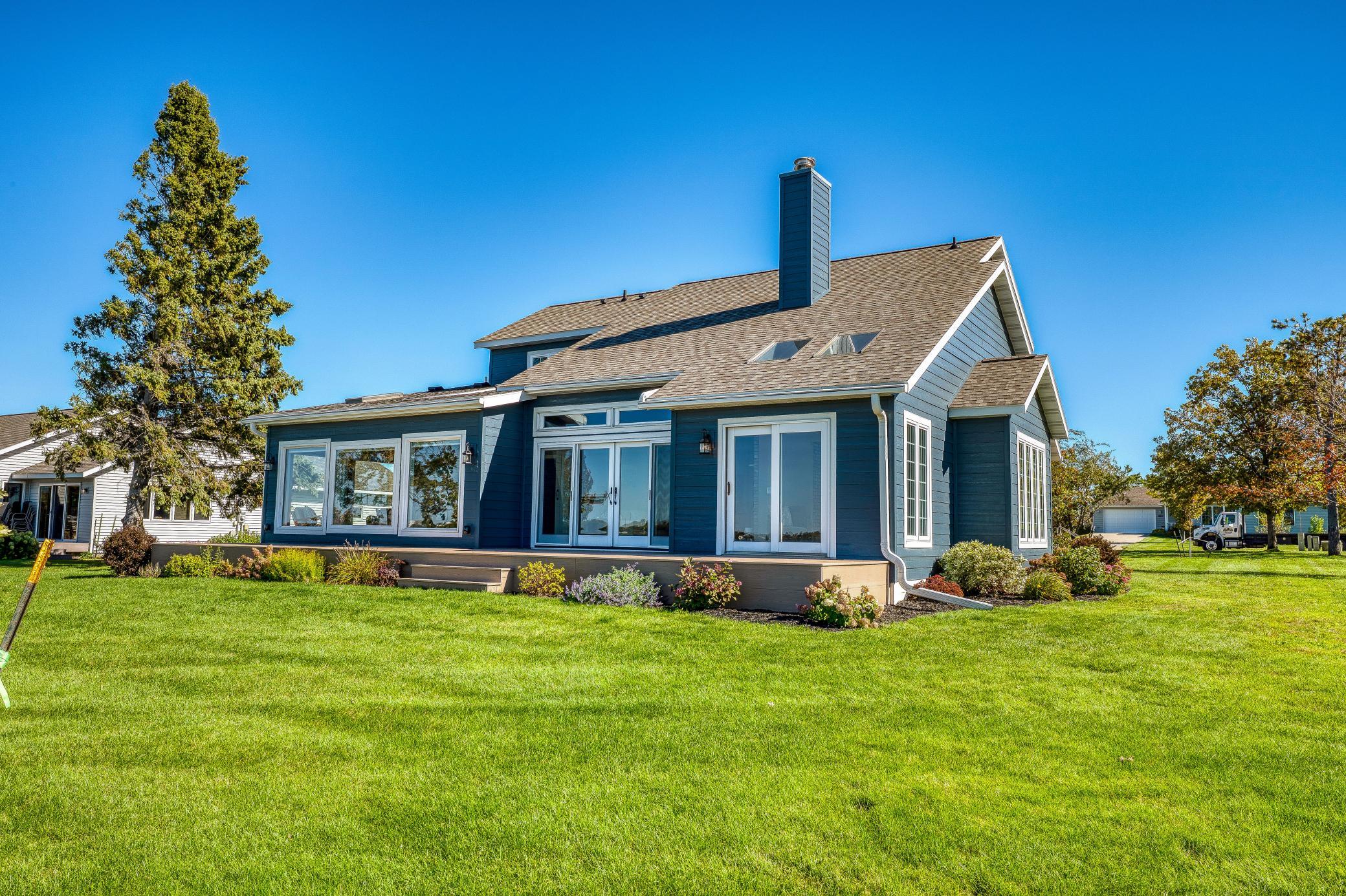 1993 single family home for sale at 307 Irving Beach Drive SW in Bemidji, MN — 3 bed, 3 bath (photo 41 of 52)